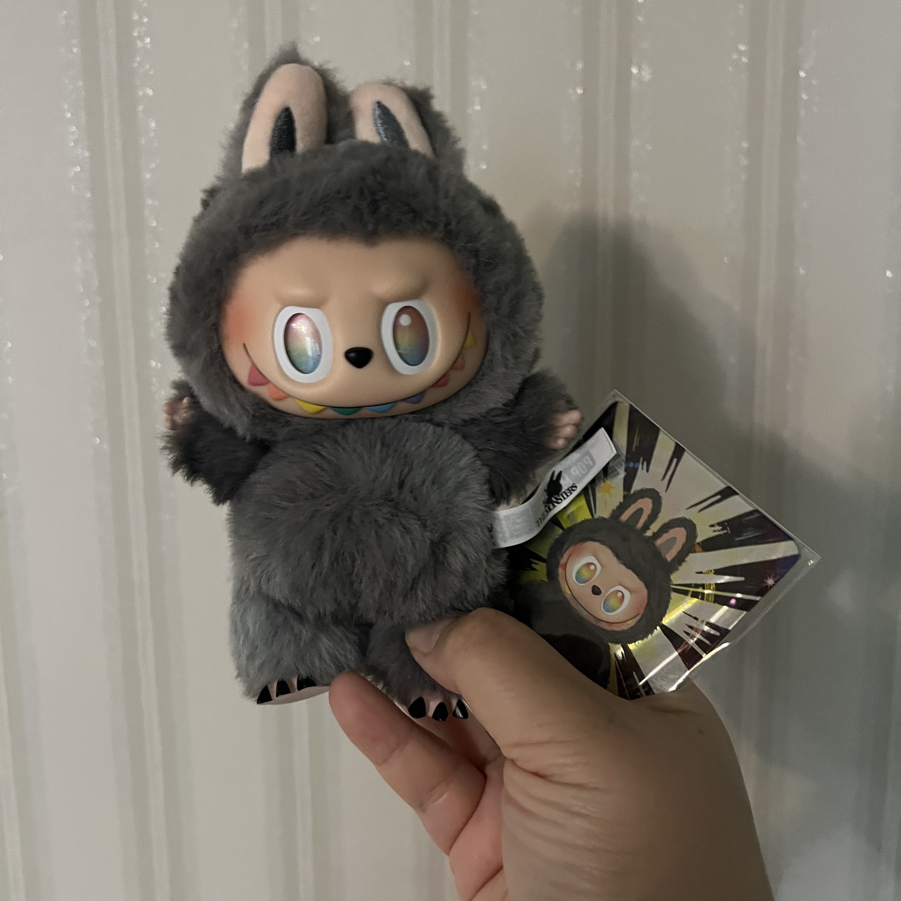 Pop Mart Labubu The Monsters Highlight Series Sealed Case (6 Blind Boxes) 착용 스타일 - 2