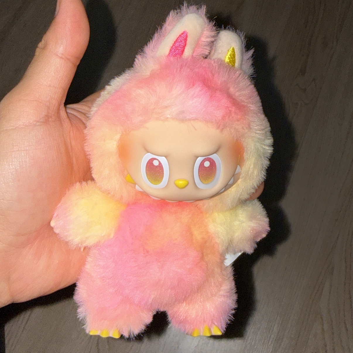 Pop Mart Labubu The Monsters Highlight Series Loyalty Keyring (Opened Case) 착용 스타일