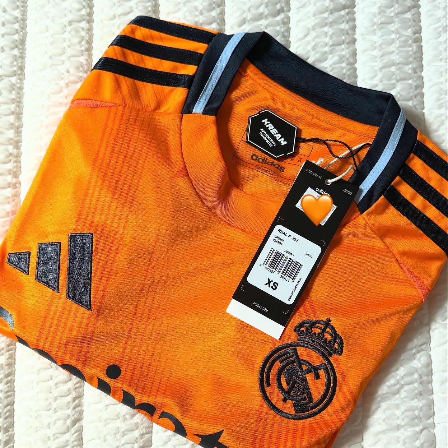 Adidas Real Madrid 2024/25 Away Jersey Crew Orange - KR Sizing (Non Marking Ver.) 착용 스타일