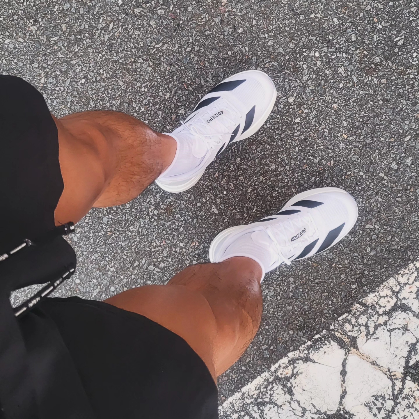Adidas Adizero EVO SL Cloud White Core Black 착용 스타일 - 3