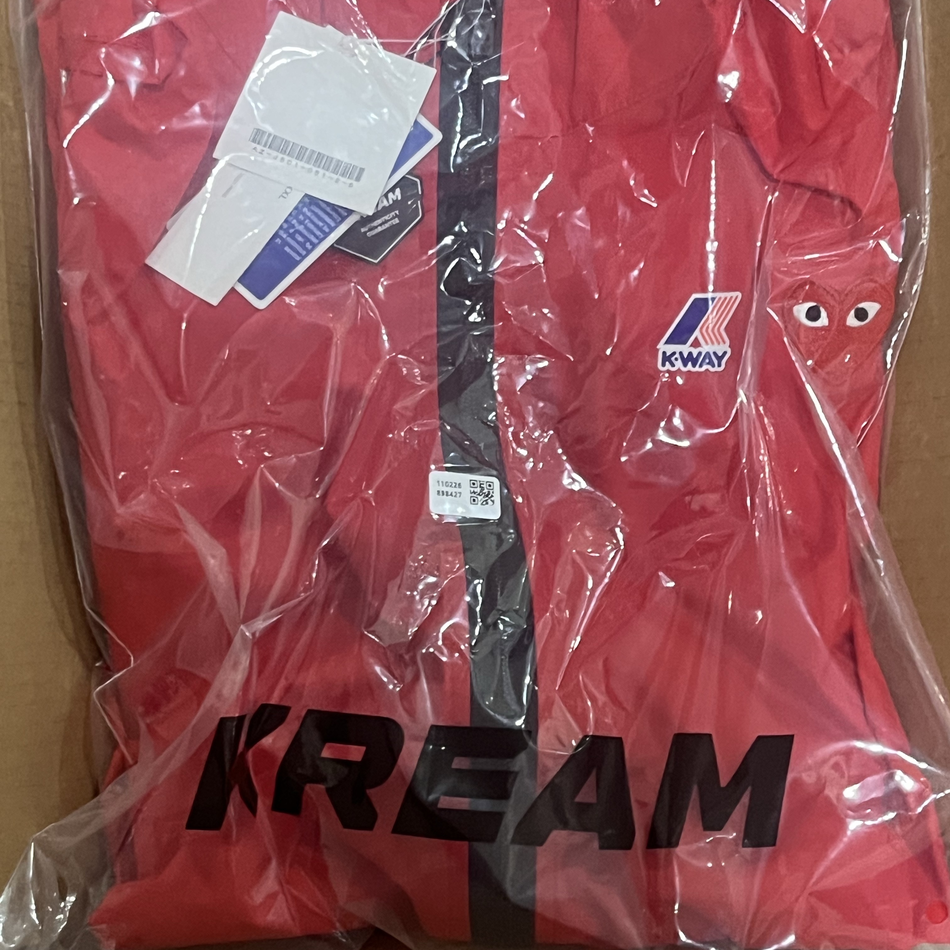 Play Comme des Garcons x K-Way Full Zip Jacket Red 착용 스타일
