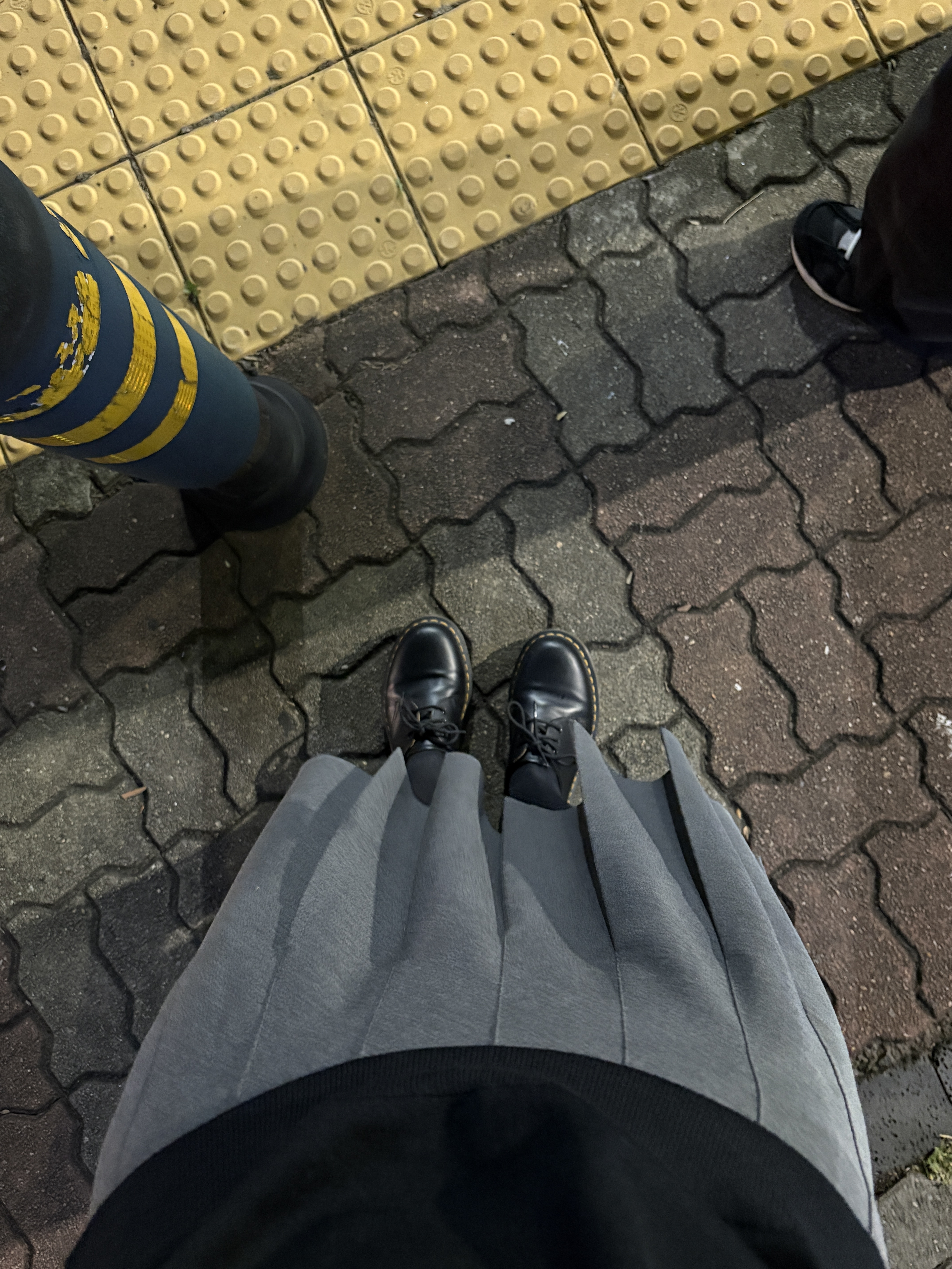 Dr. Martens 1461 Smooth Black ์ฐฉ์ฉ ์คํ์ผ - 3