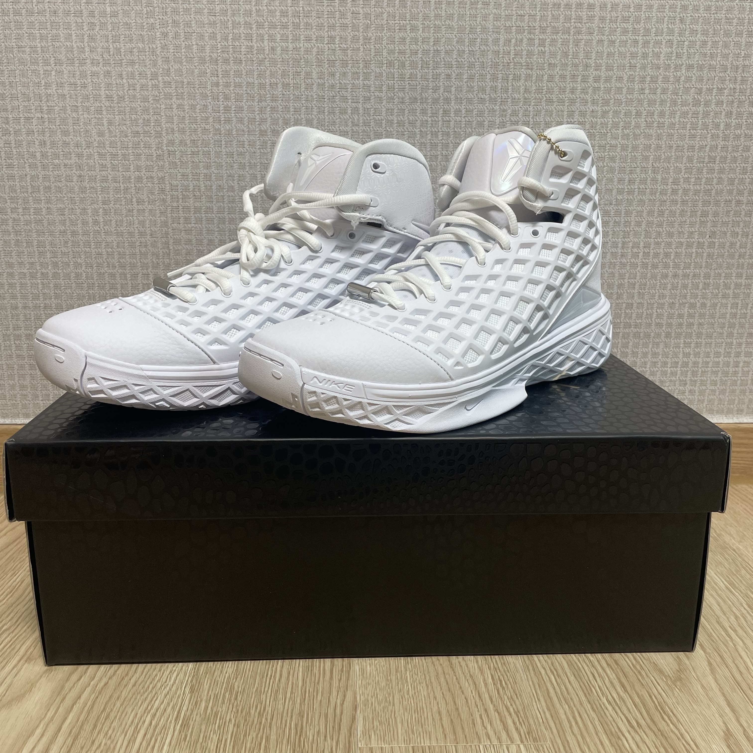 Nike Kobe 3 Protro Halo 착용 스타일 - 3