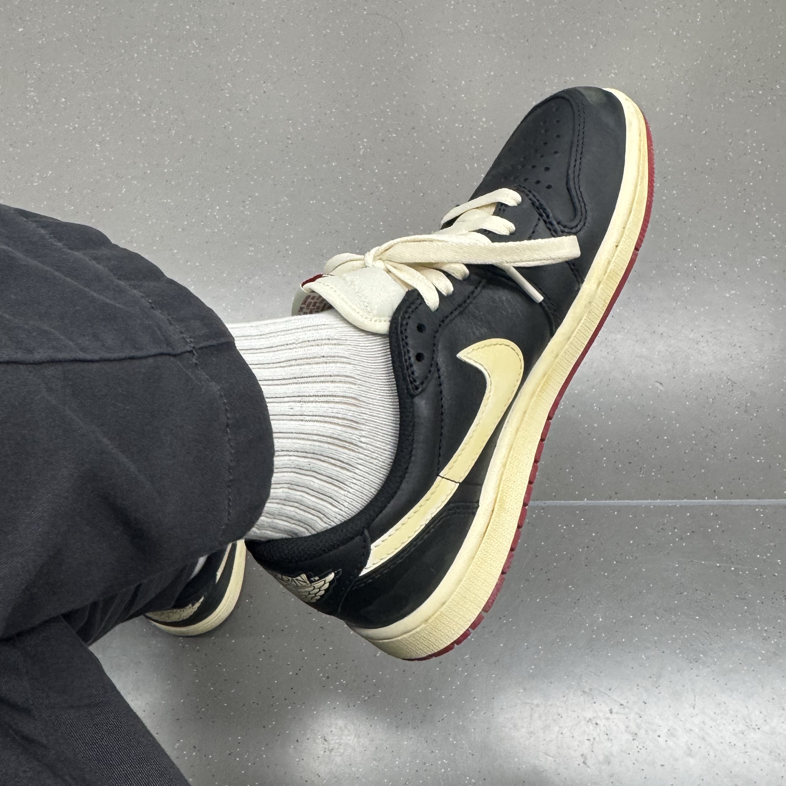 Jordan 1 x Nigel Sylvester Retro Low OG Better With Time 착용 스타일