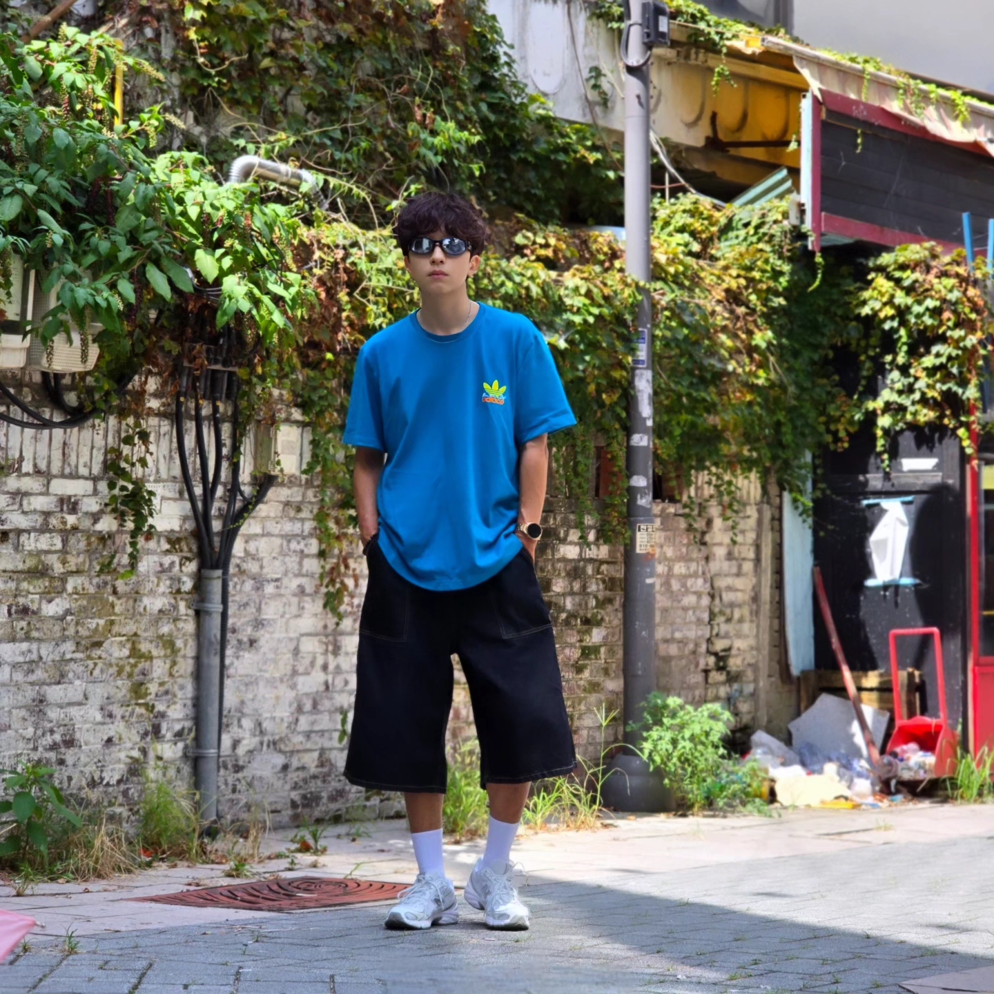 Palace x Adidas Nature T-Shirt Mystery Petrol - 22SS, Samsung Galaxy Watch6 44mm LTE Silver (Korean Ver.) 착용 스타일 - 1