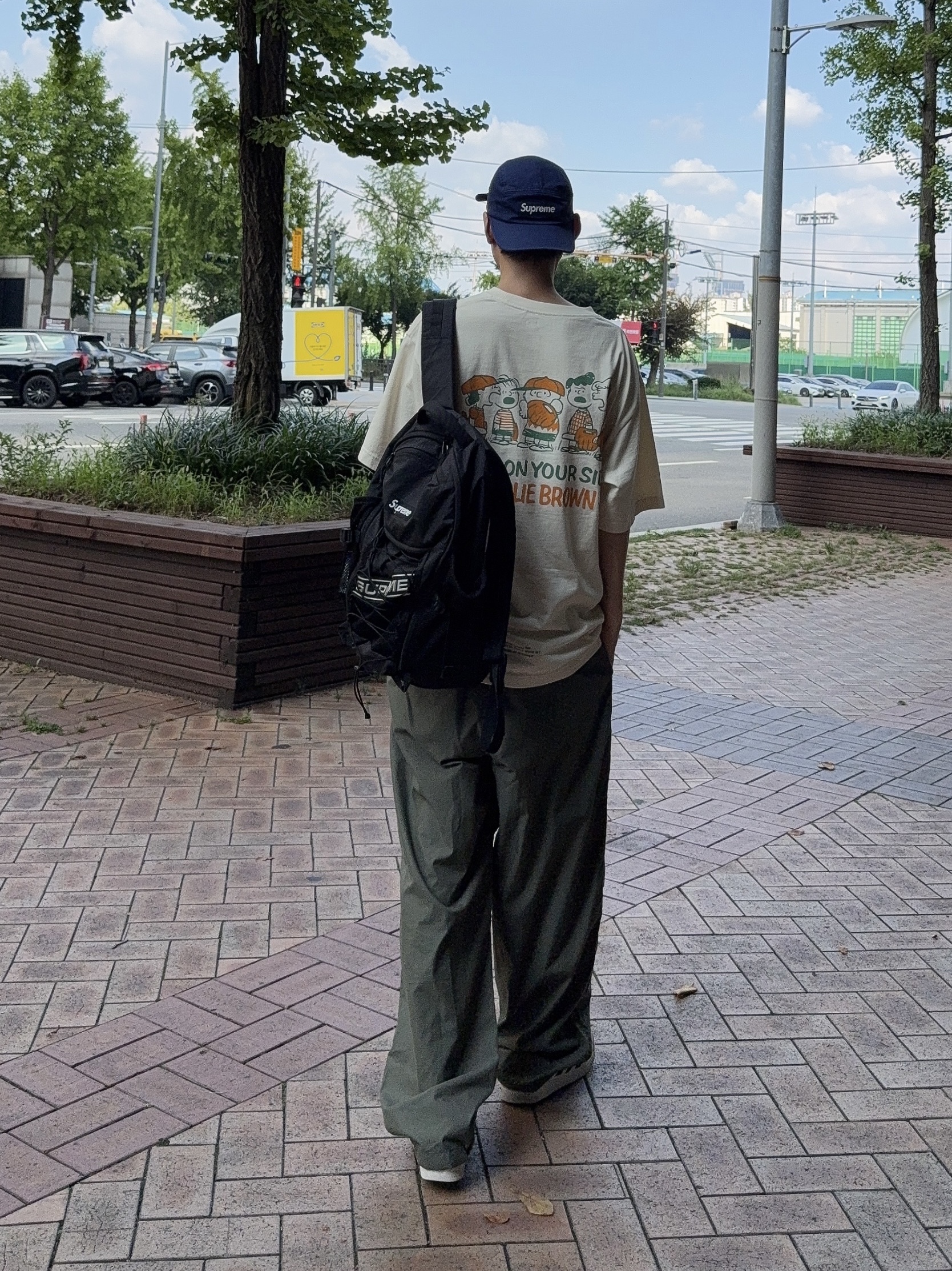Adidas Superstar White Black, Uniqlo C Wide Parachute Pants Olive - KR 착용 스타일 - 2