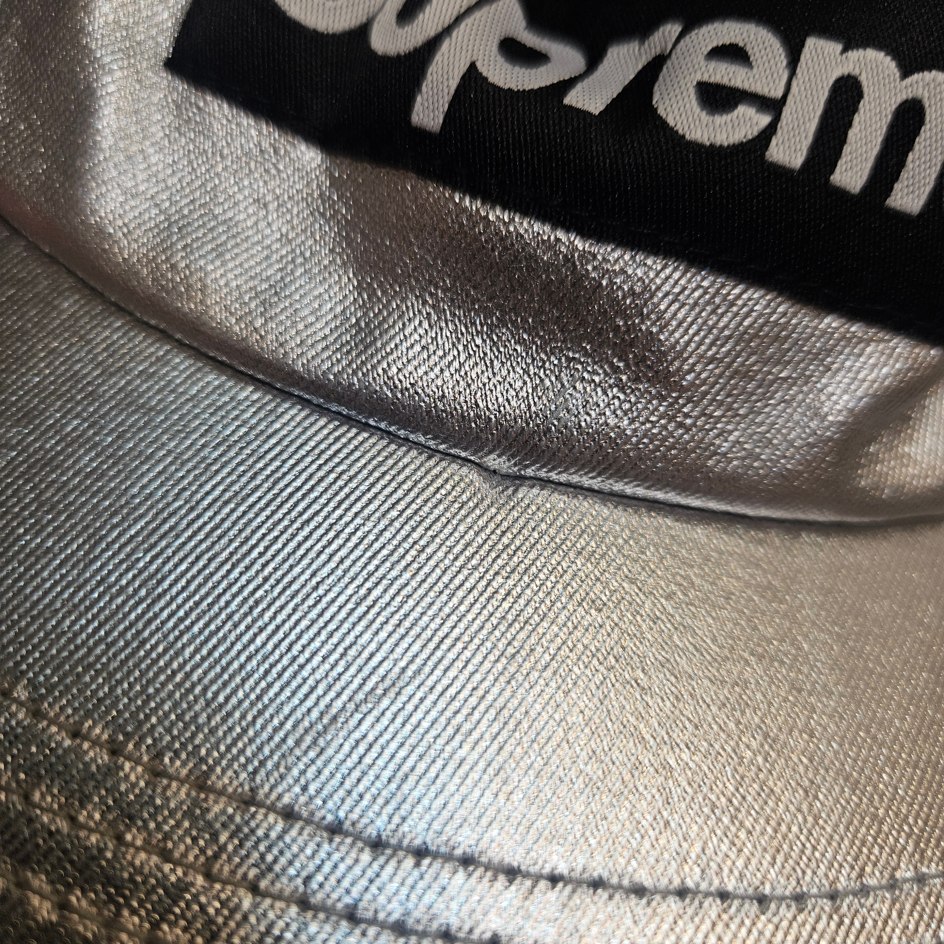 Supreme Washed Chino Twill Camp Cap Silver - 25SS 착용 스타일 - 3