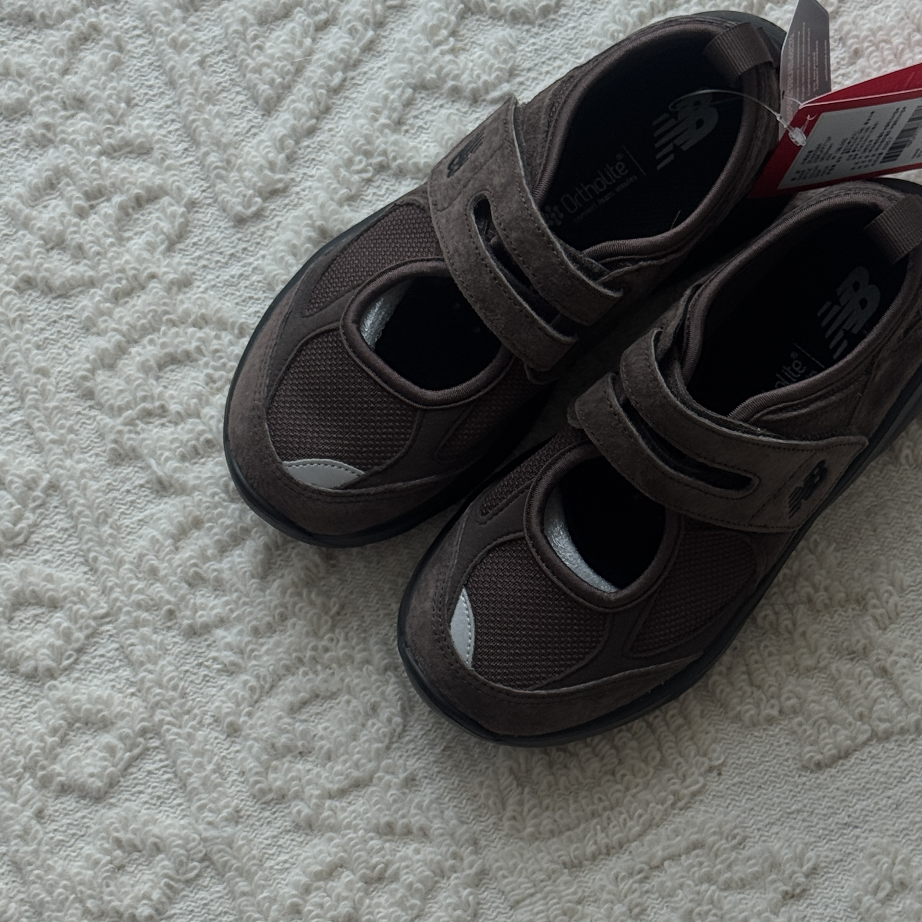 (W) New Balance Breeze SD2203 Brown 착용 스타일 - 3