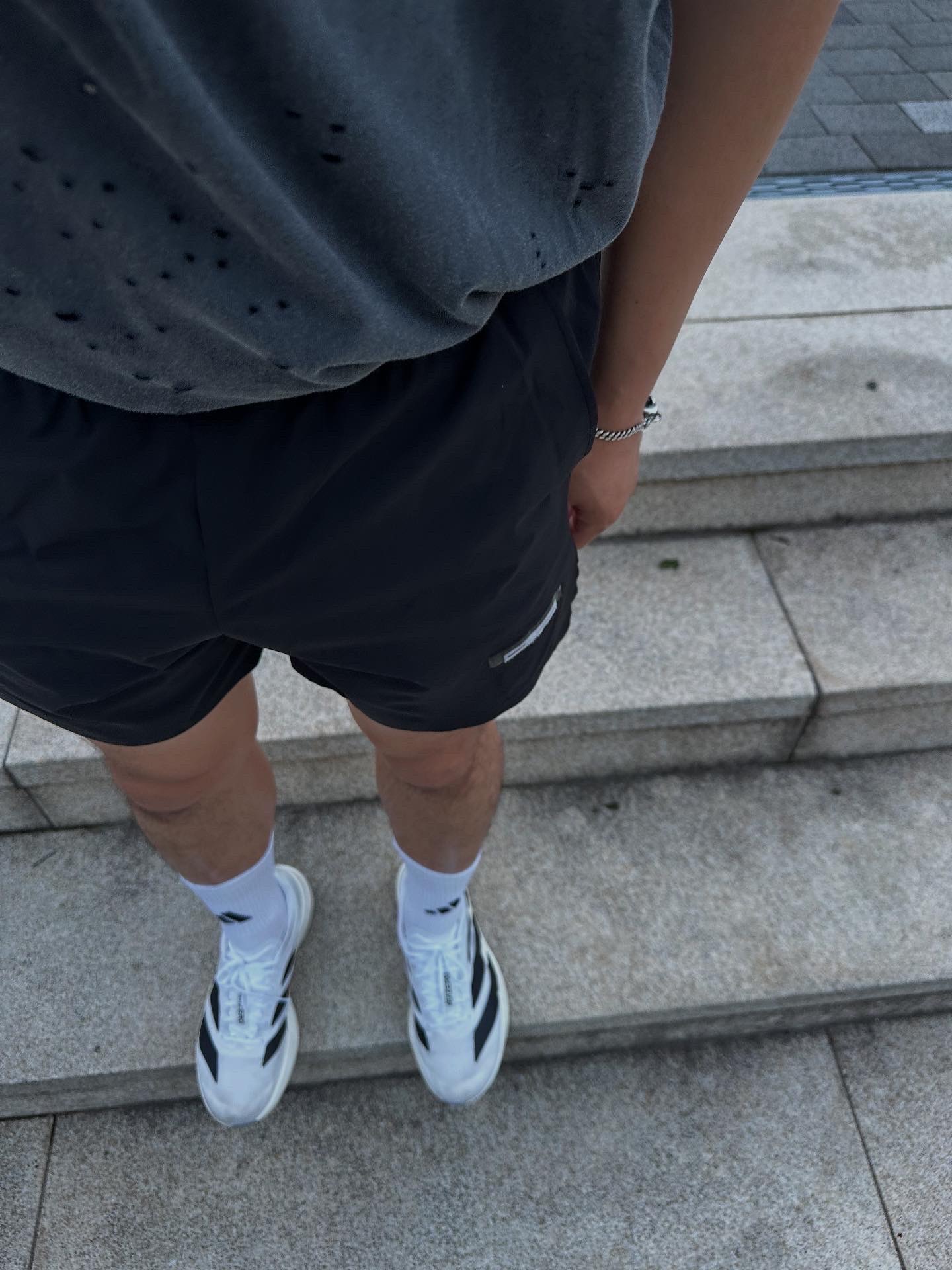 Roa Hiking Sella Black, Adidas Adizero EVO SL Cloud White Core Black 착용 스타일 - 2