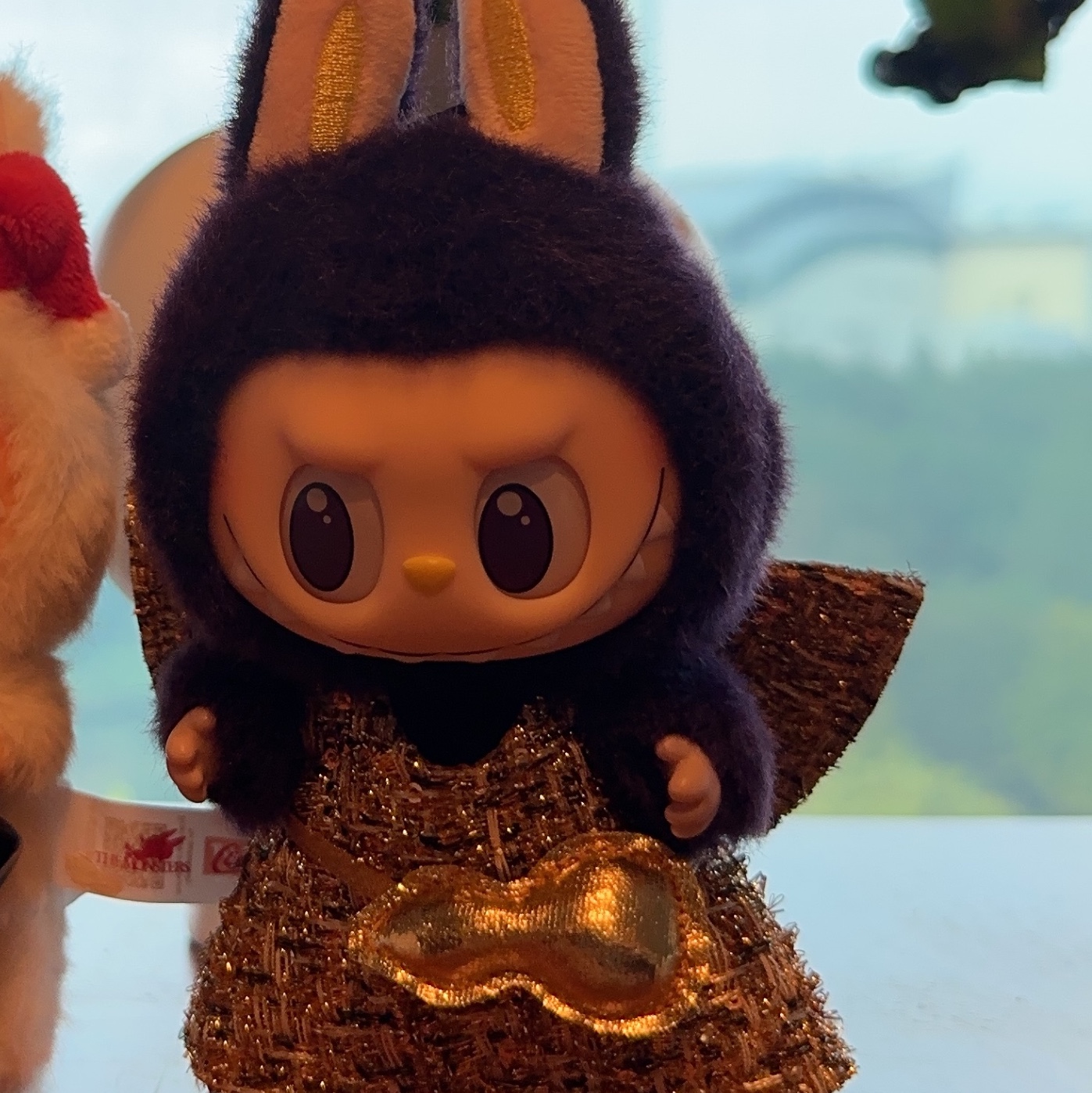 Pop Mart Labubu x Pronounce Lucky Fairy Toy Keyring 착용 스타일