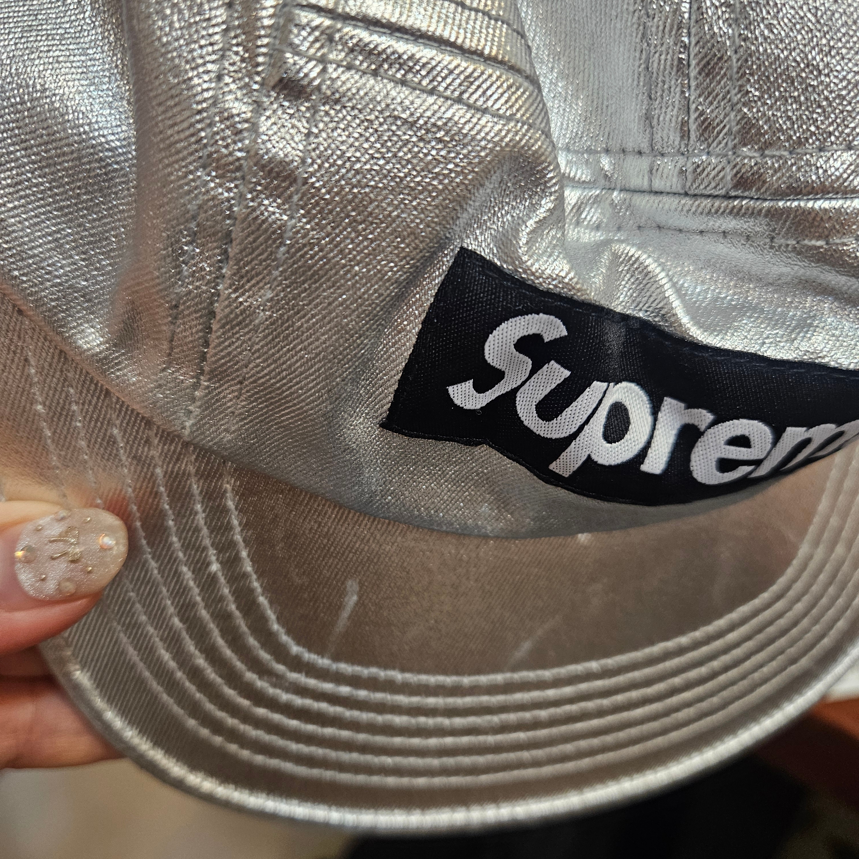 Supreme Washed Chino Twill Camp Cap Silver - 25SS 착용 스타일 - 2