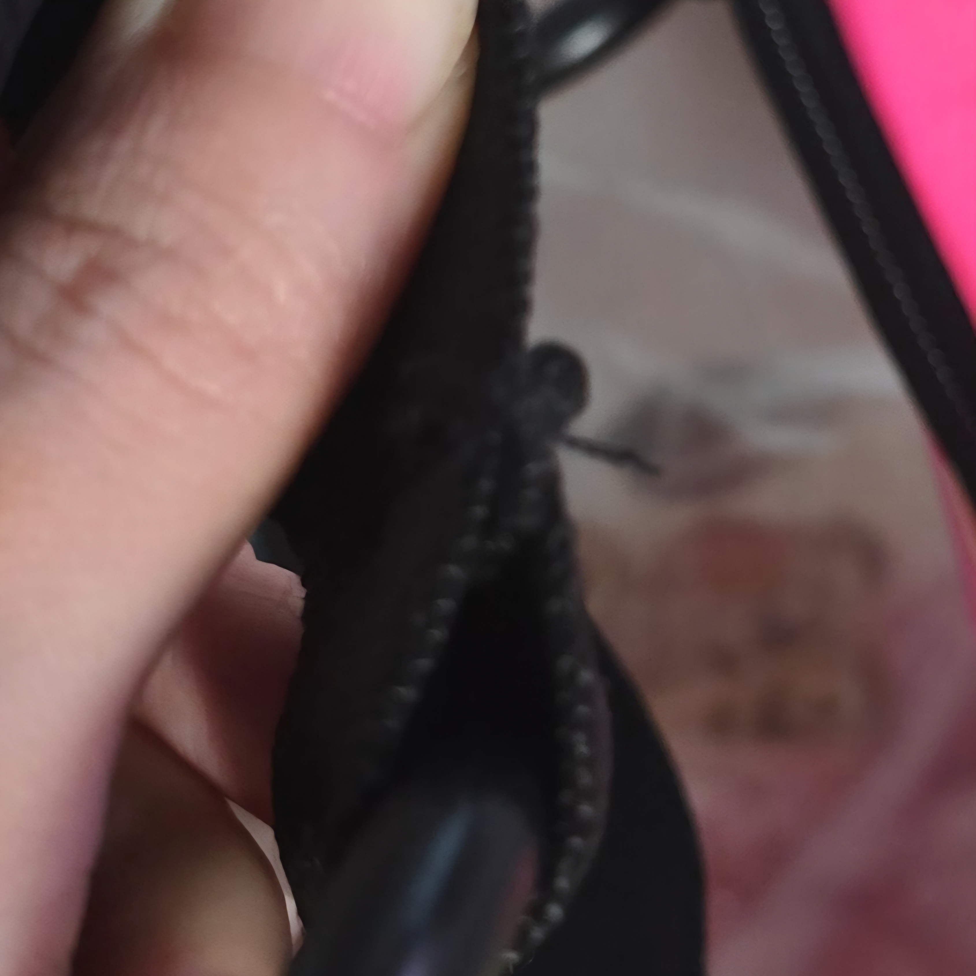 Adidas Metamoto Mini Shoulder Bag Lucid Pink 착용 스타일 - 4