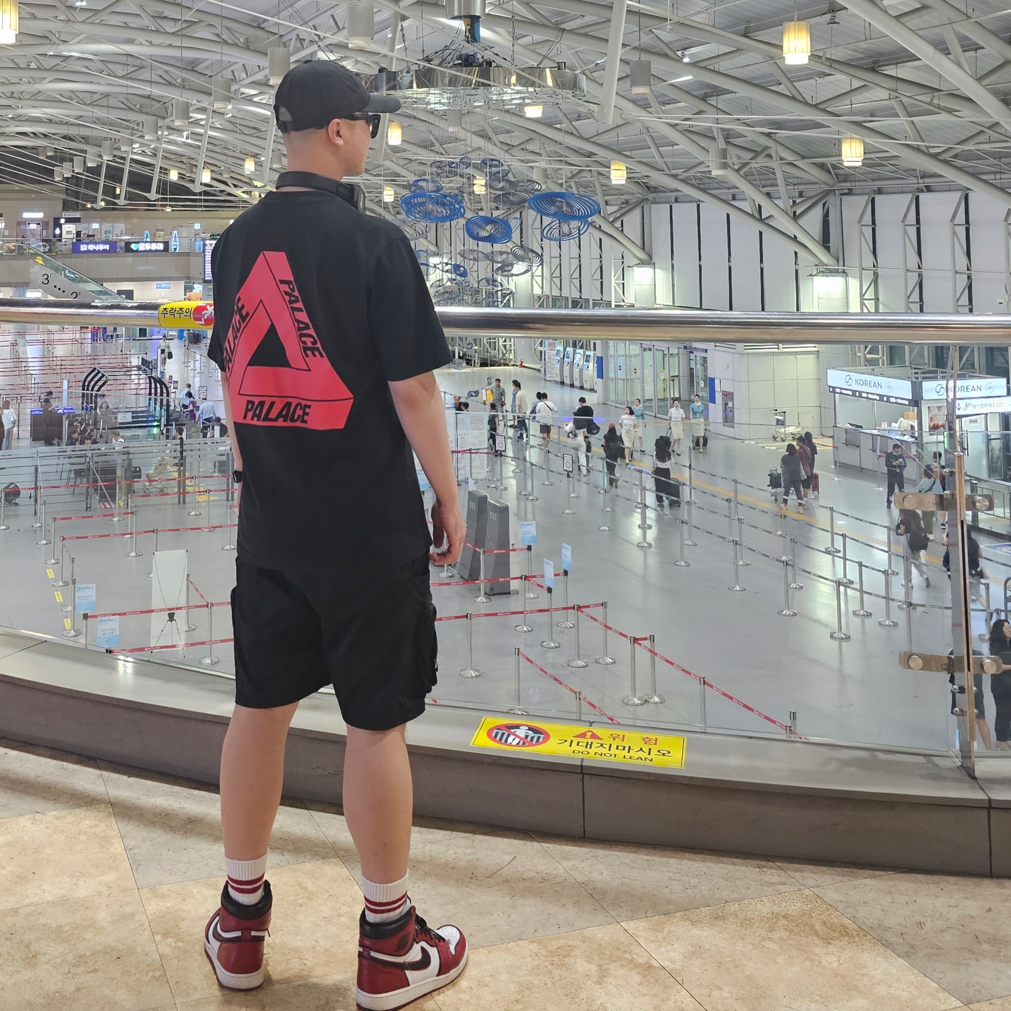 Palace Tri-Ferg Patch Shell 6-Panel Black - 21FW, Marshall Major IV Black (Korean Ver.) 착용 스타일