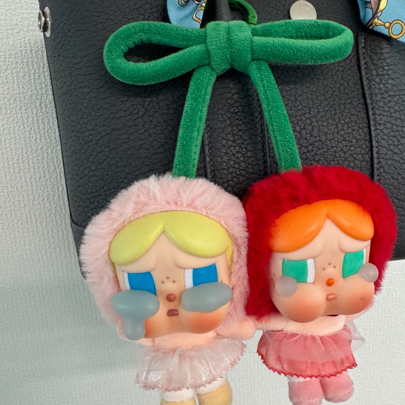 Pop Mart Crybaby Crying For Love Series Vinyl Plush, Hermes Neo Garden Party 23 Bag Negonda & Palladium Ardoise 착용 스타일 - 1