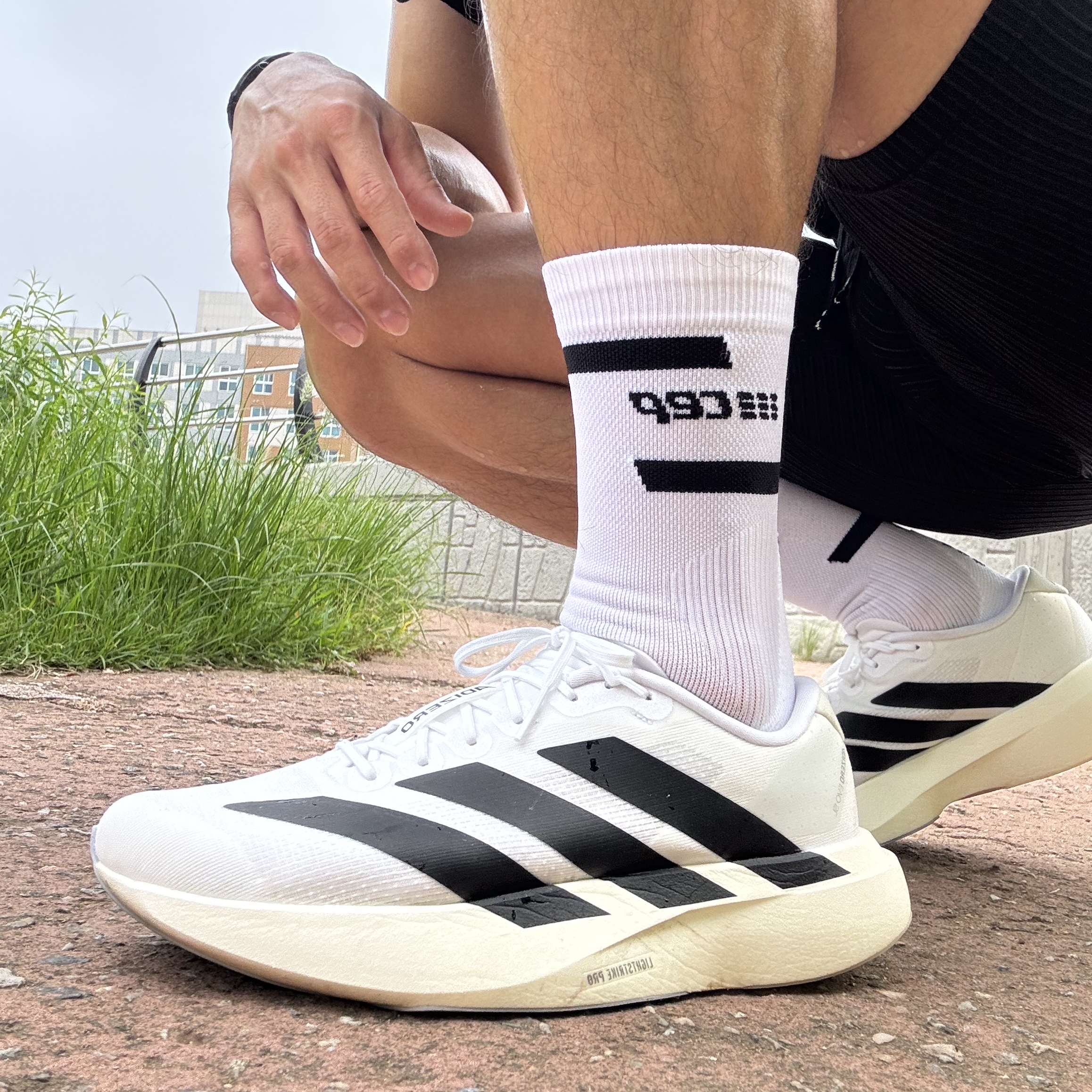 Adidas Adizero EVO SL Cloud White Core Black 착용 스타일