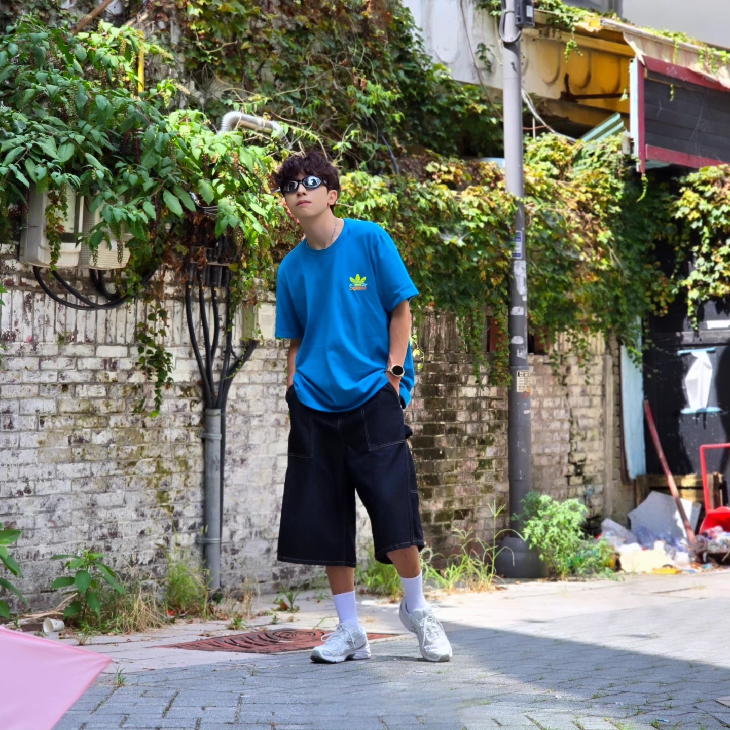 Palace x Adidas Nature T-Shirt Mystery Petrol - 22SS, Samsung Galaxy Watch6 44mm LTE Silver (Korean Ver.) 착용 스타일 - 4