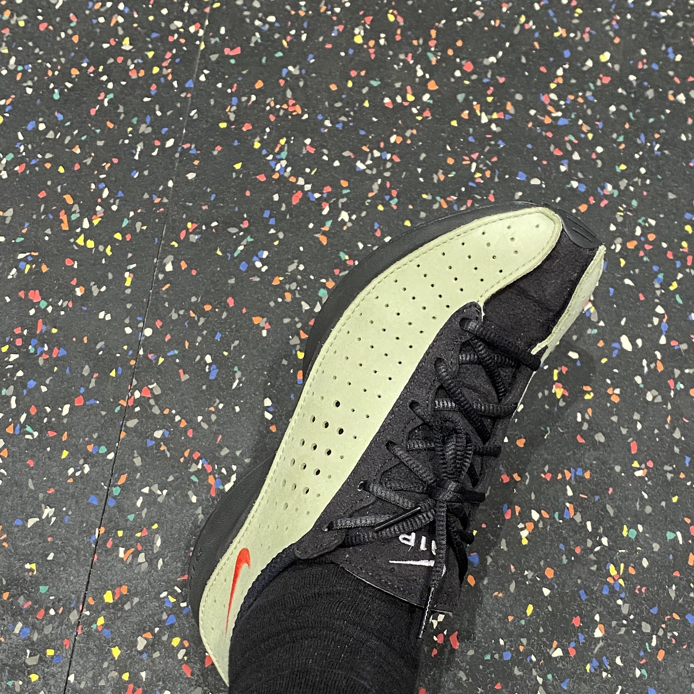 (W) Nike Air Superfly Oil Green Black 착용 스타일