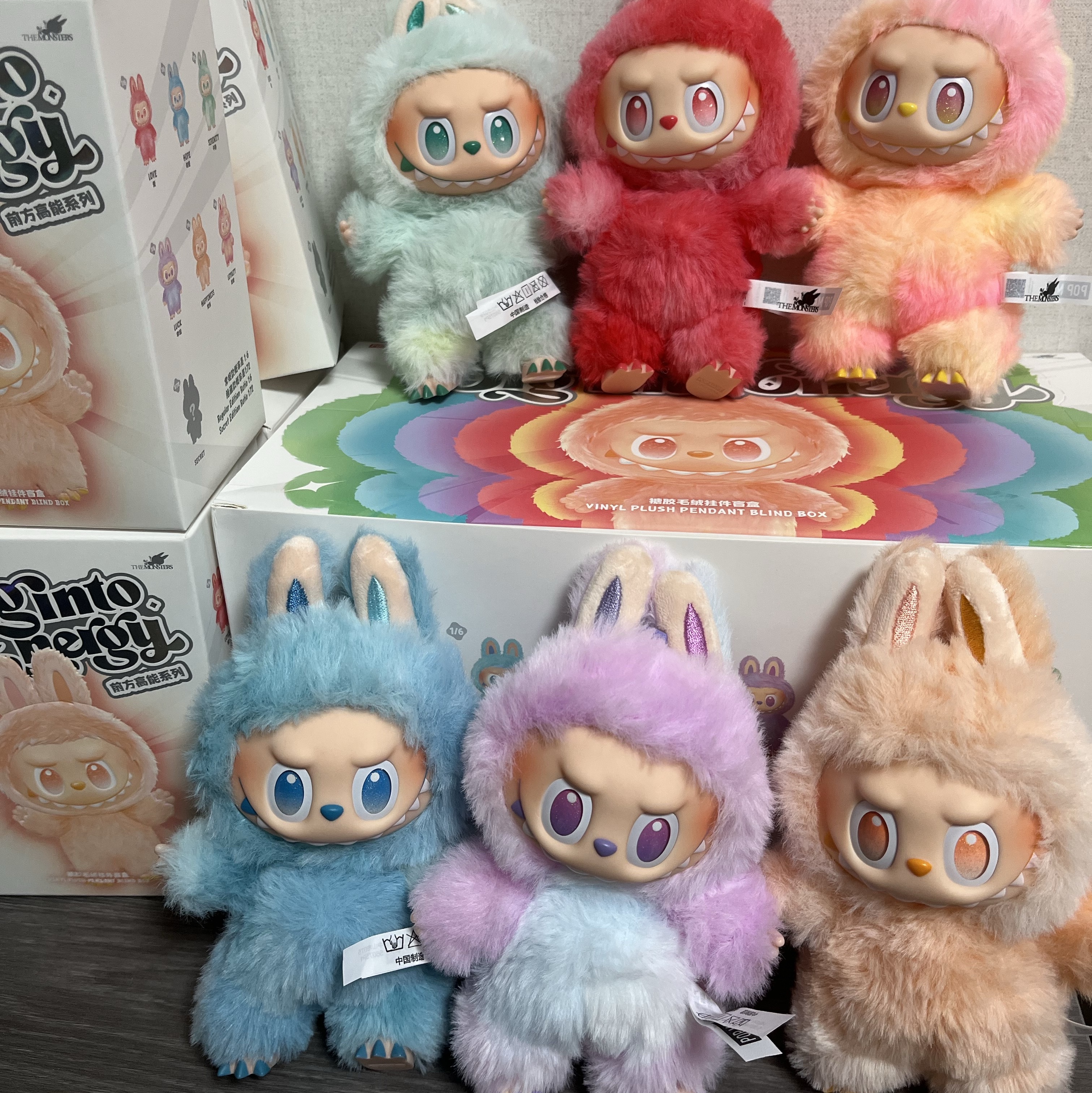 Pop Mart Labubu The Monsters Highlight Series Sealed Case (1 Blind Box), Pop Mart Labubu The Monsters Highlight Series Sealed Case (6 Blind Boxes) 착용 스타일 - 2