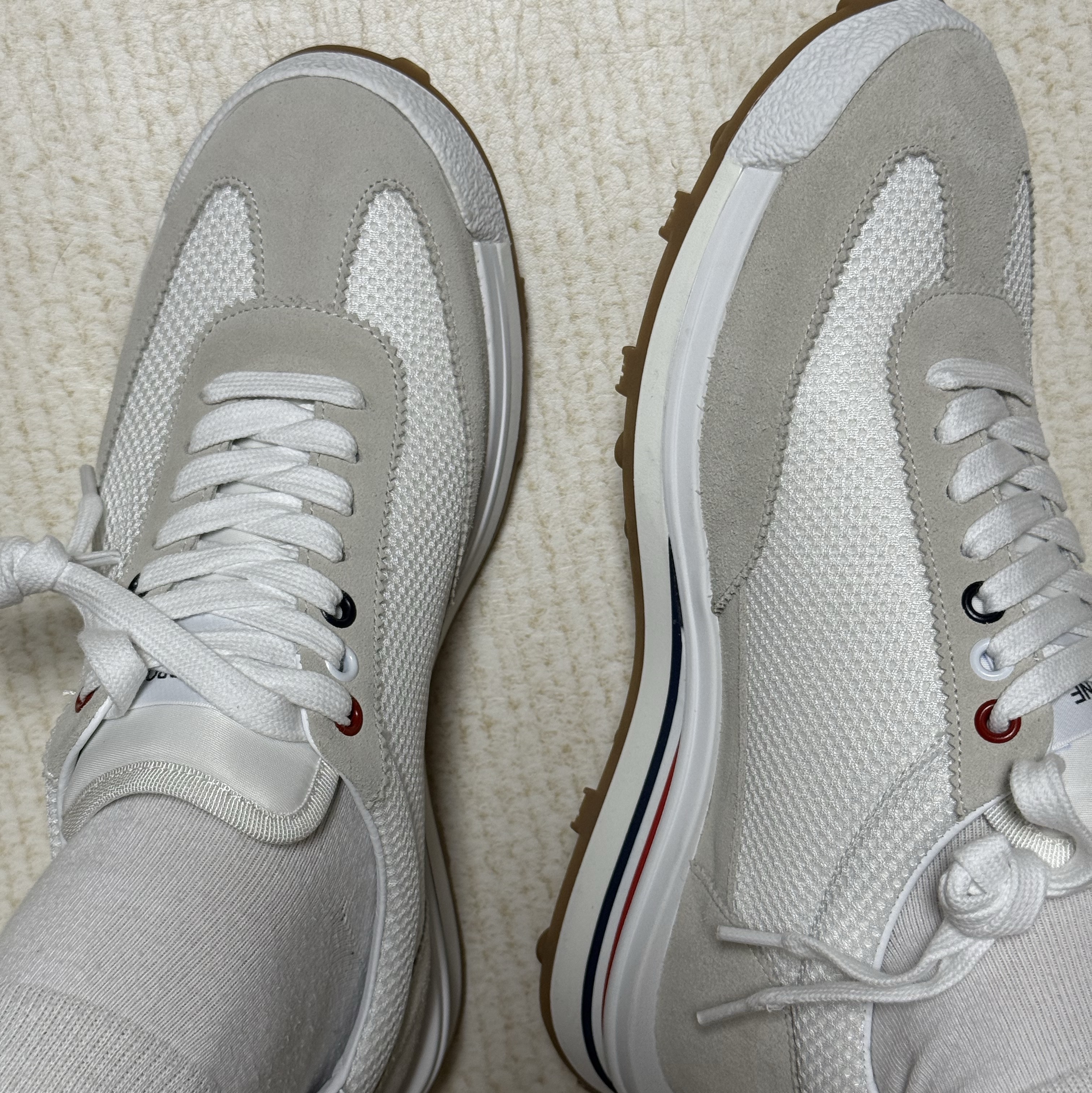 Thom Browne Fine Kid Suede Tech Runner White 착용 스타일