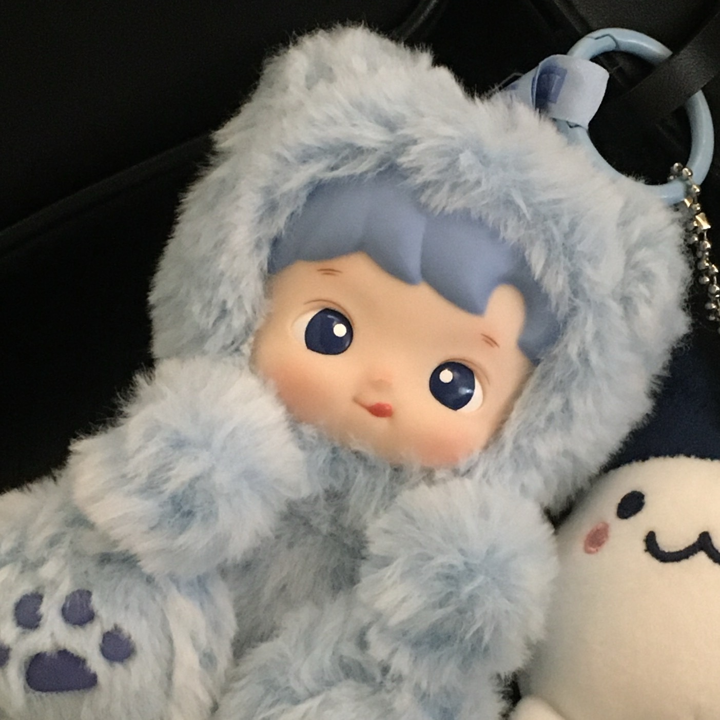 Pop Mart Hacipupu Gummy Bear Series Vinyl Plush Pendant Blueberry Flavor (Opened Case), Pop Mart Hacipupu Gummy Bear Series Vinyl Plush Pendant Peach Flavor (Opened Case) 착용 스타일 - 1