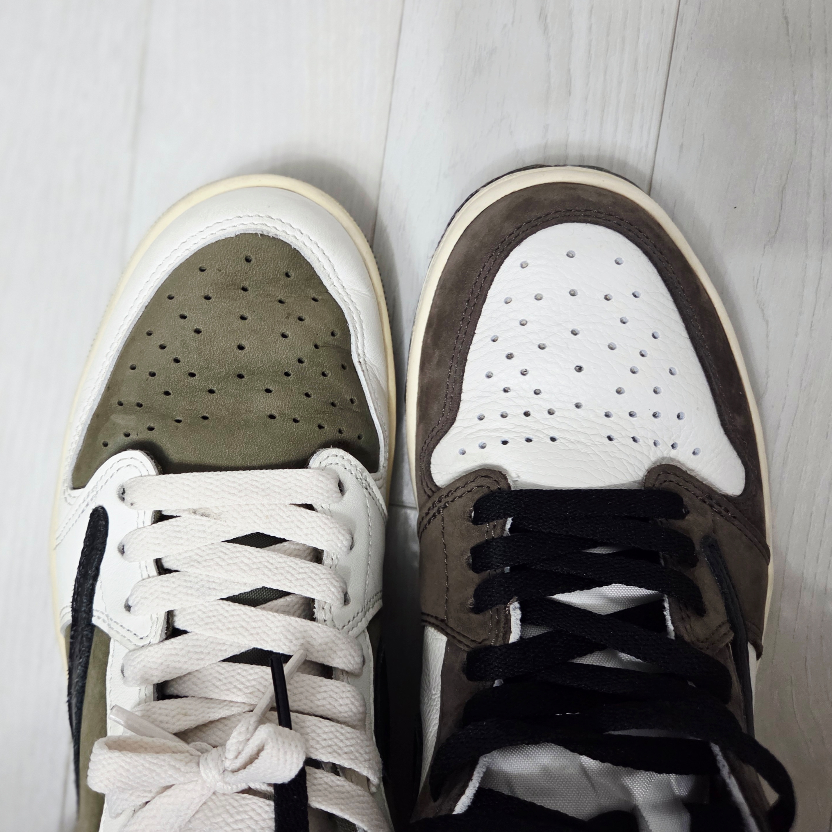 Jordan 1 x Travis Scott Retro High OG SP Mocha, Jordan 1 x Travis Scott Retro Low OG SP Reverse Olive 착용 스타일 - 1