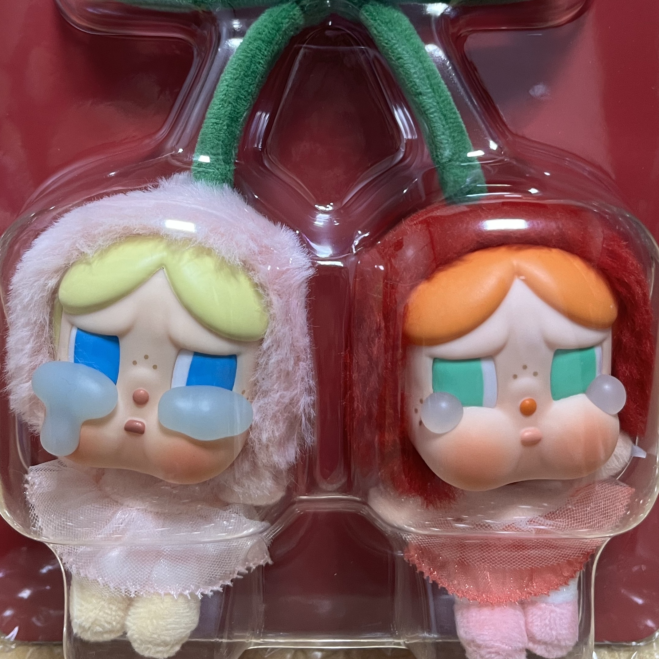 Pop Mart Crybaby Crying For Love Series Vinyl Plush 착용 스타일
