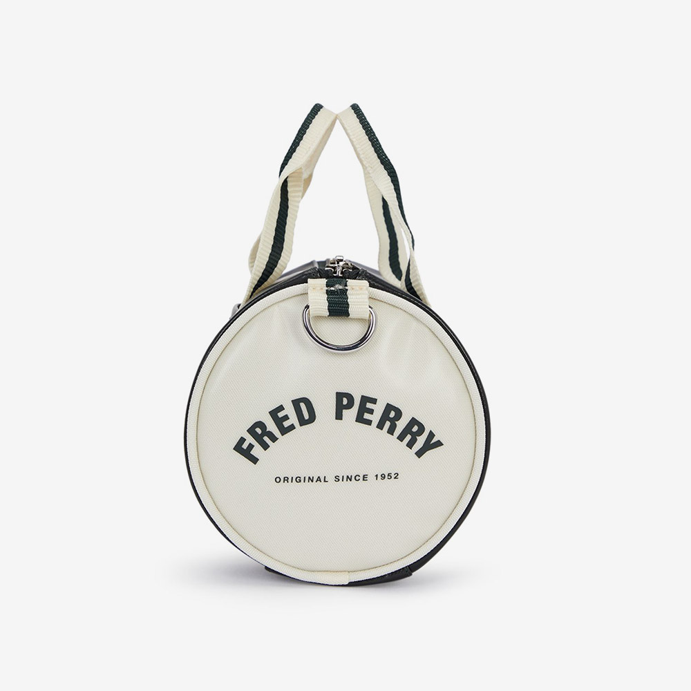 프레드페리 클래식 미니 배럴 백 나이트그린 에크루(Fred Perry Classic Mini Barrel Bag Night Green Ecru) - 3