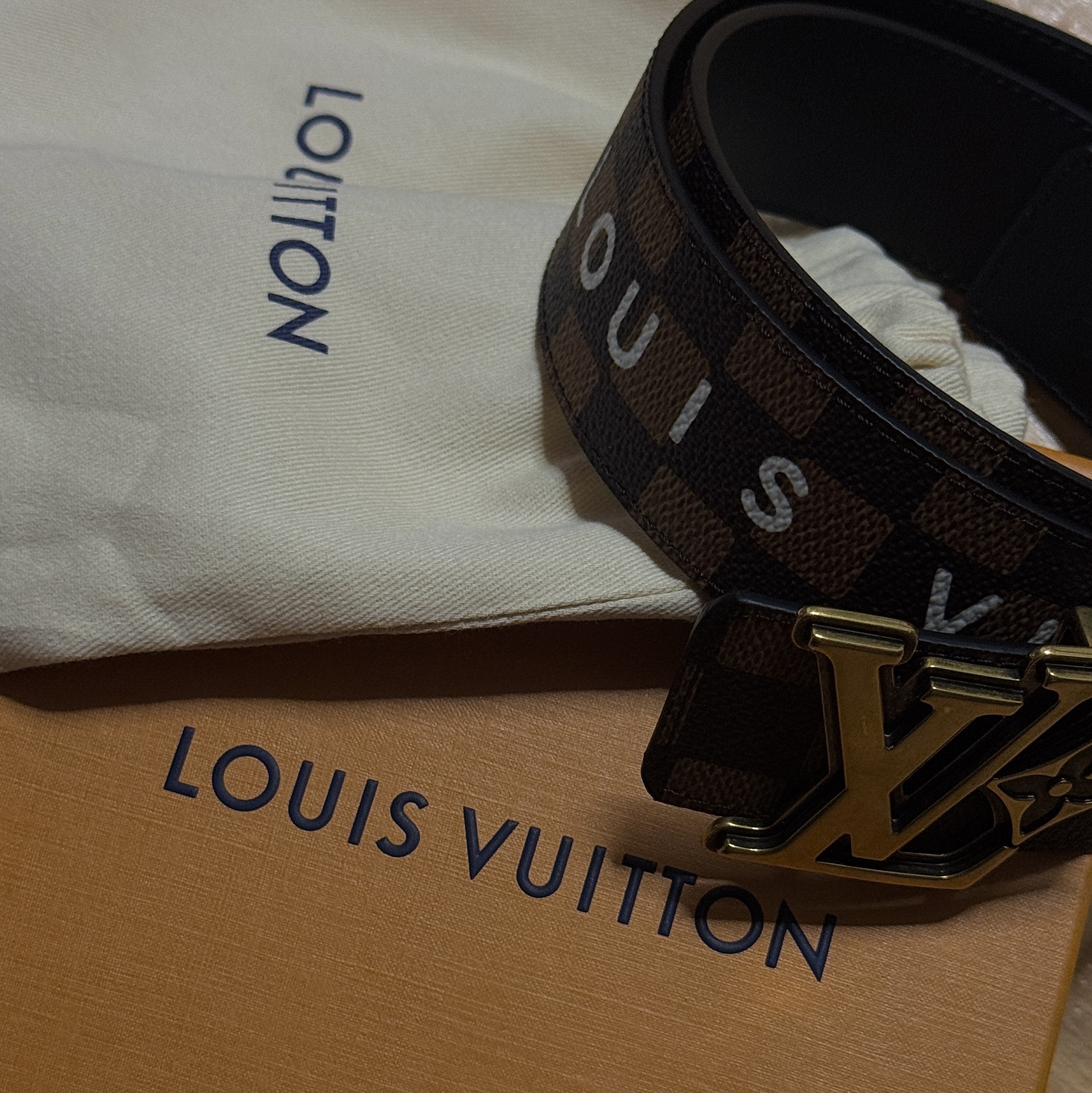 Louis Vuitton LV Flower Damier Phriendship 40mm Reversible Belt Brown Black 착용 스타일