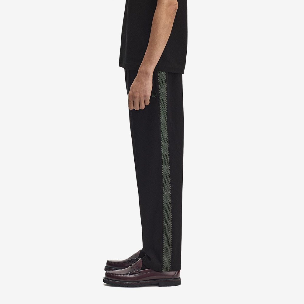 프레드페리 테니스 그립 테잎 트랙 팬츠 블랙(Fred Perry Tennis Grip Taped Track Pant Black) - 3
