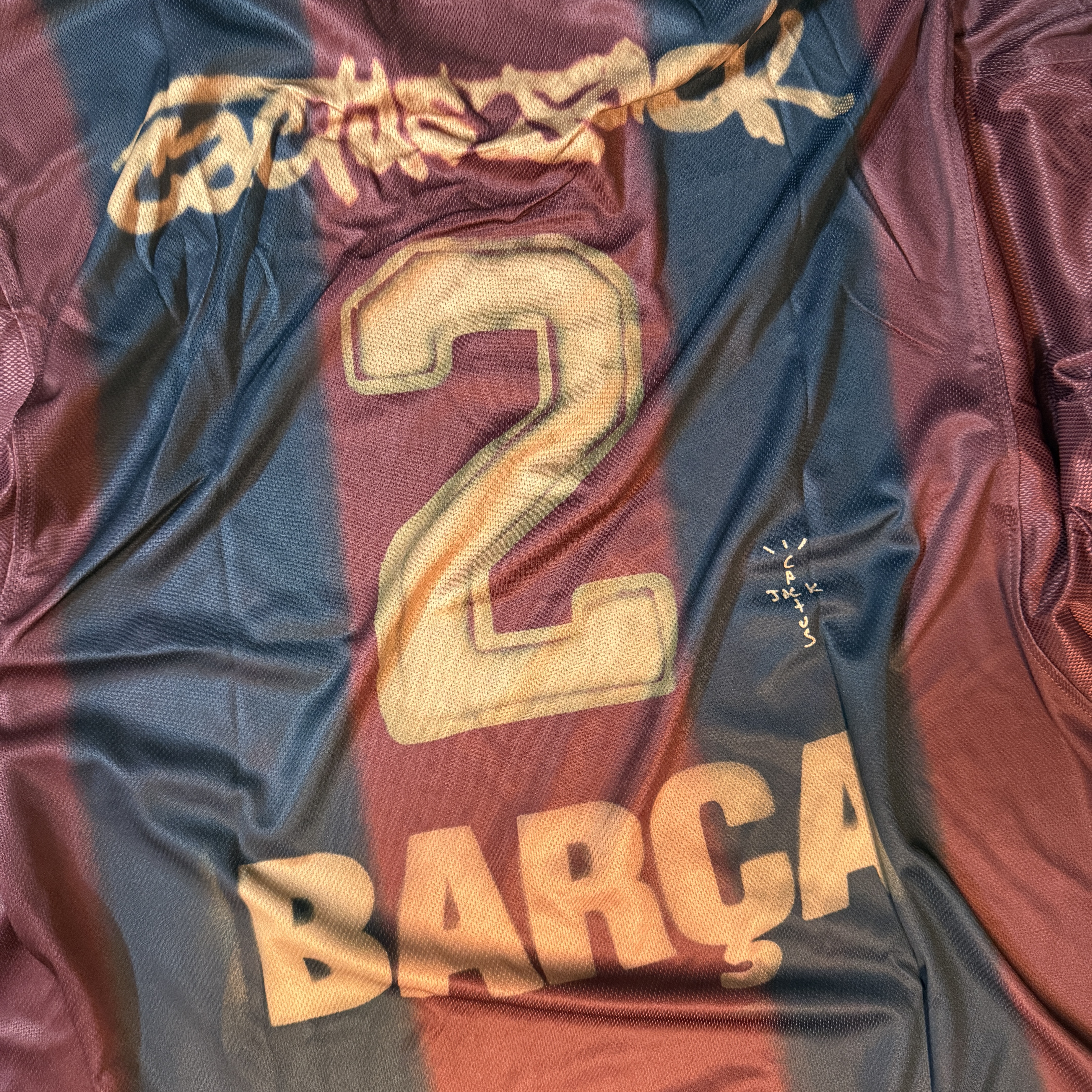 Nike FC Barcelona x Travis Scott Retro 2000/01 Home Skeleton Jersey Multicolor (Non Marking Ver.) 착용 스타일 - 2