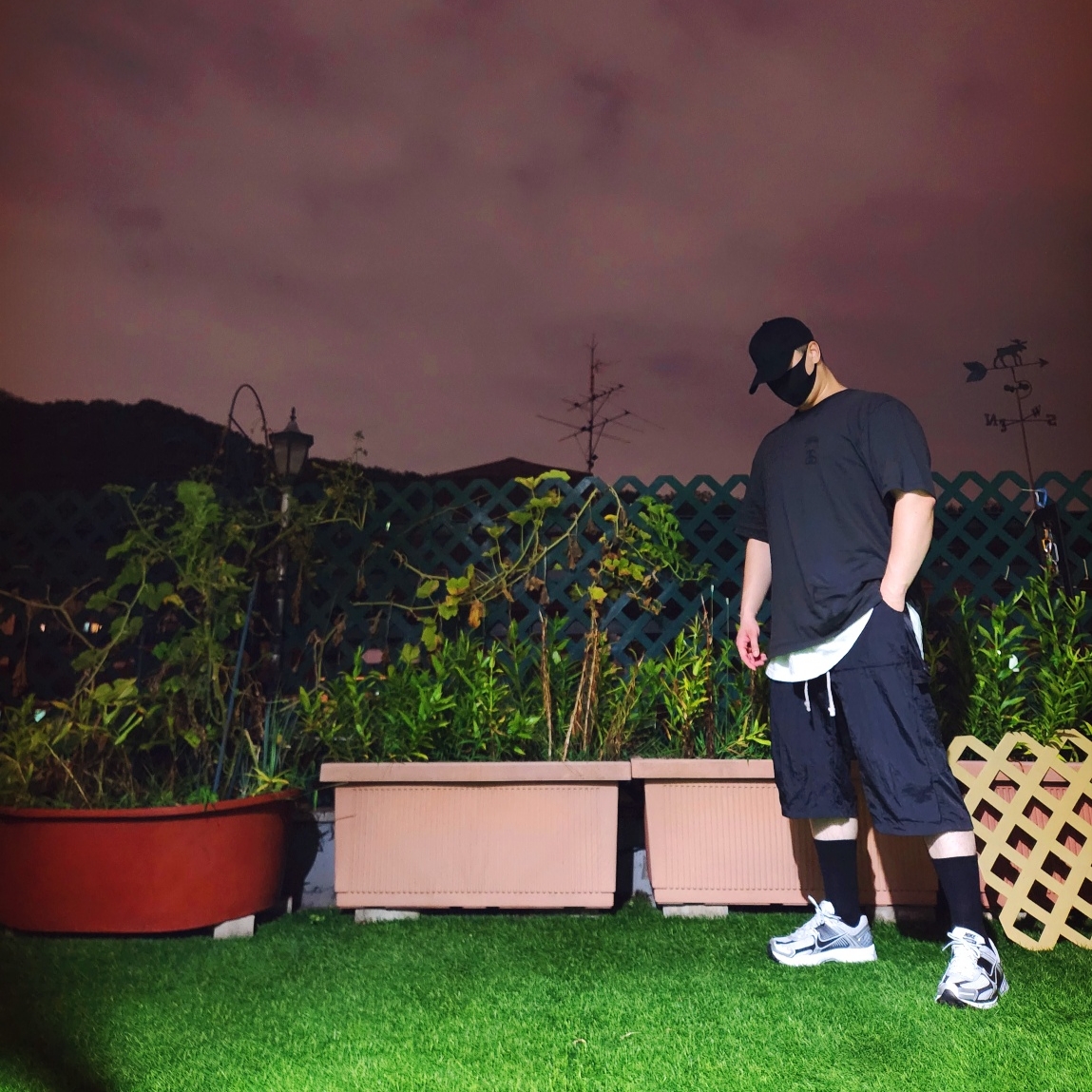Anti Social Social Club Mind Games Cap, Stussy Stock Link T-Shirt Pigment Dyed Faded Black 착용 스타일 - 1