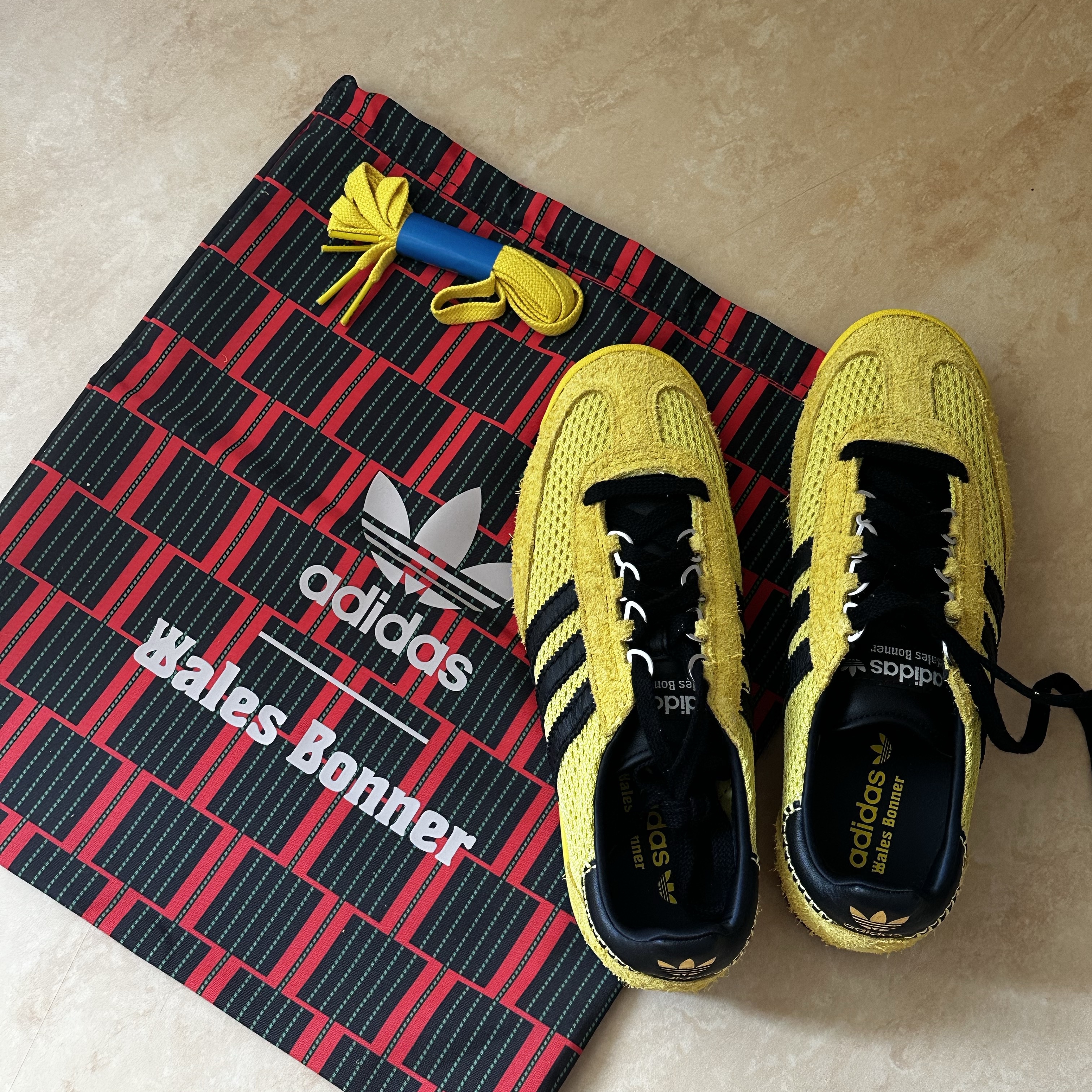 Adidas x Wales Bonner SL 76 Yellow Core Black 착용 스타일