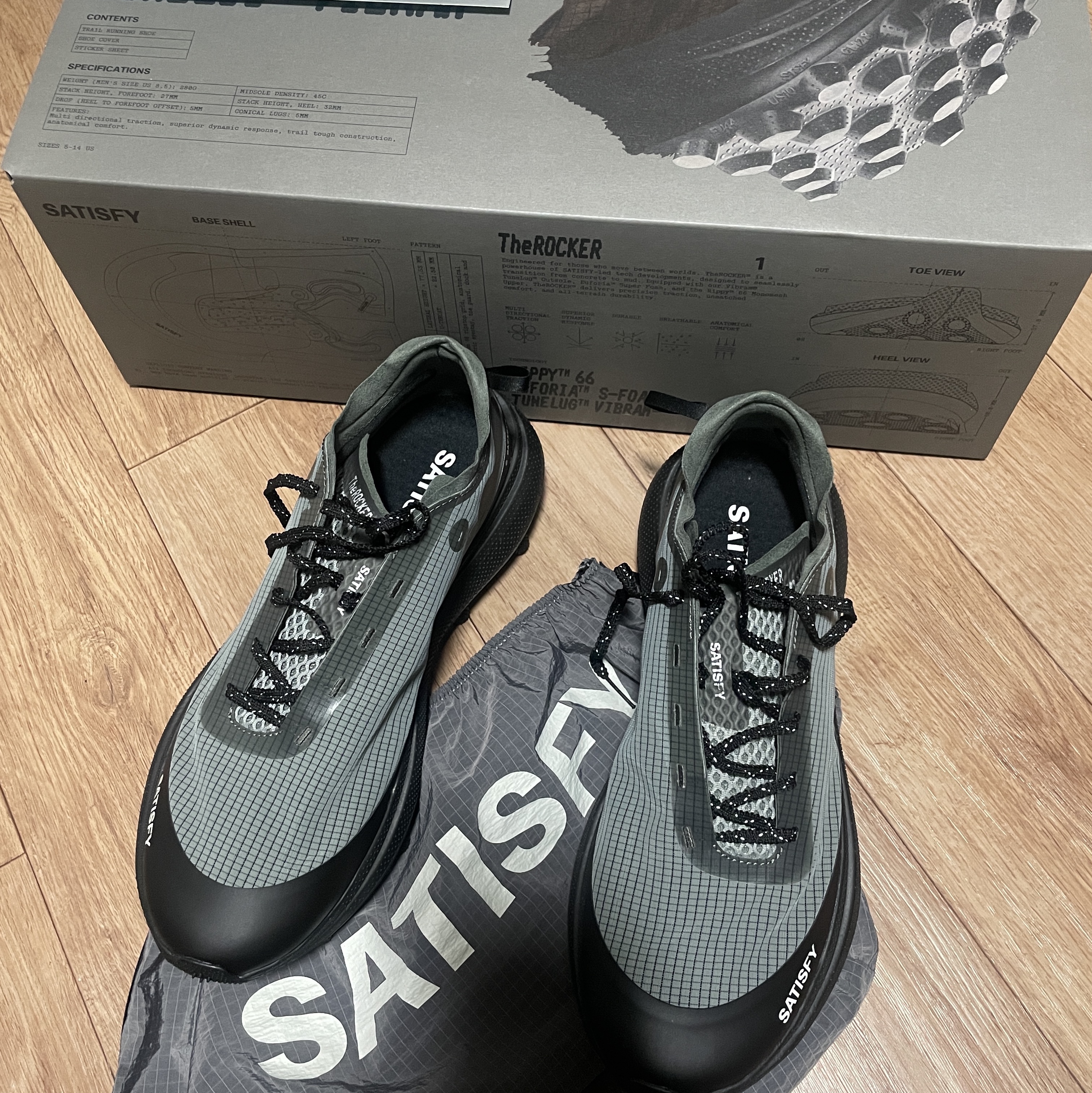 Satisfy The Rocker Shadow (Special Edition) 착용 스타일 - 2