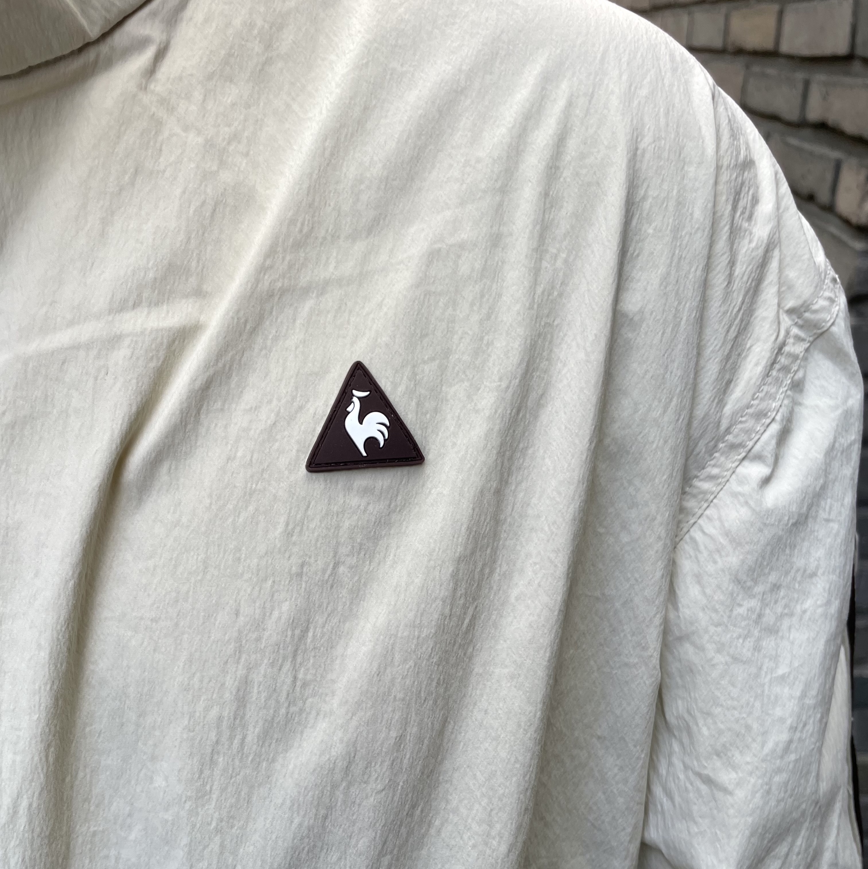 le coq sportif Online Exclusive Unisex Sunday Loose Track Top Cream 착용 스타일 - 2