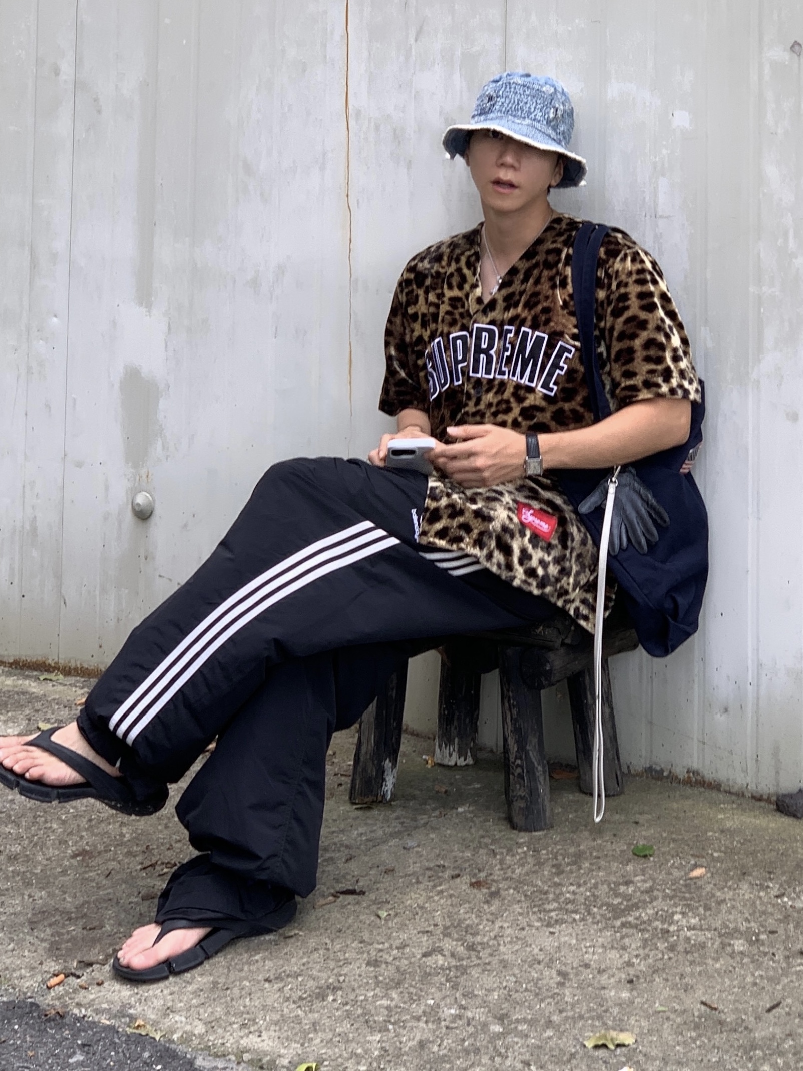 Kapital 11.5 oz. Denim The Old Man And The Sea Hat Indigo, Supreme Velvet Baseball Jersey Leopard - 25SS 착용 스타일 - 1