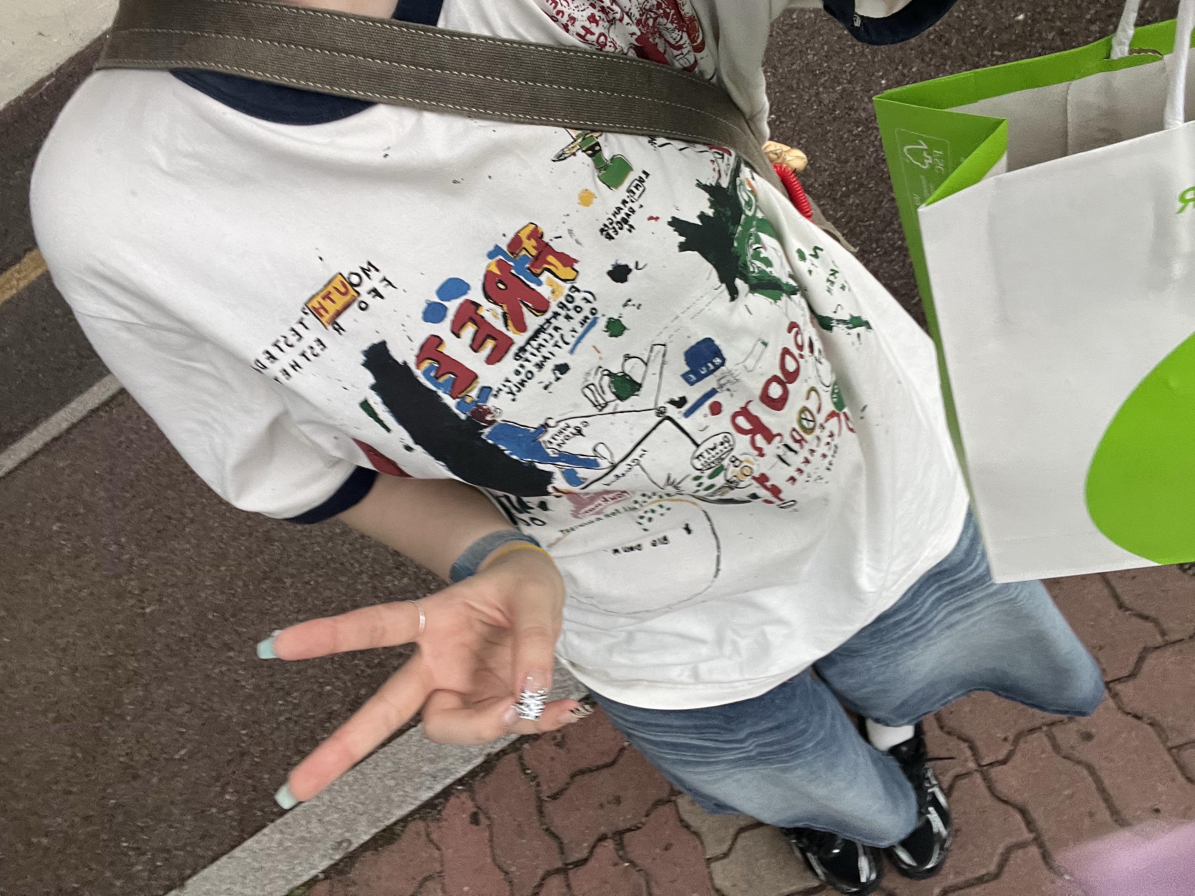 Uniqlo UT Archive Pop Art T-Shirt Off White - KR, Asics GT-2160 Black Pure Silver 착용 스타일 - 1