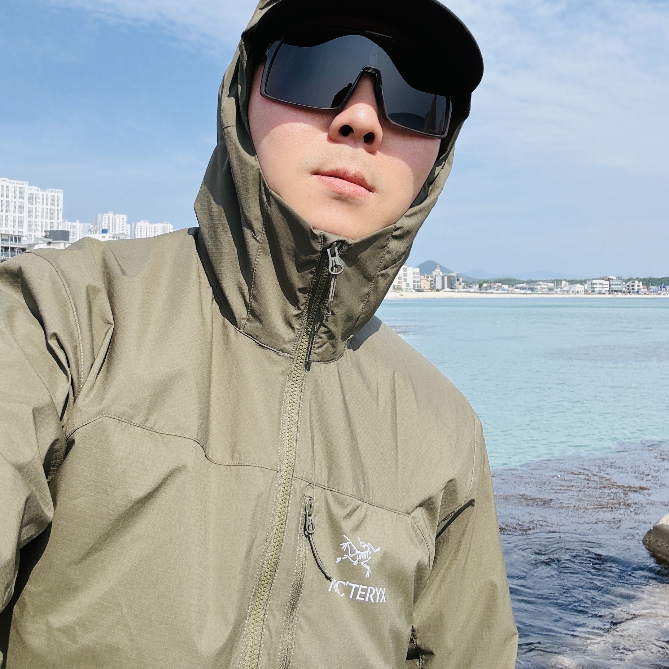 Arc'teryx Squamish Hoody Tatsu 착용 스타일 - 1