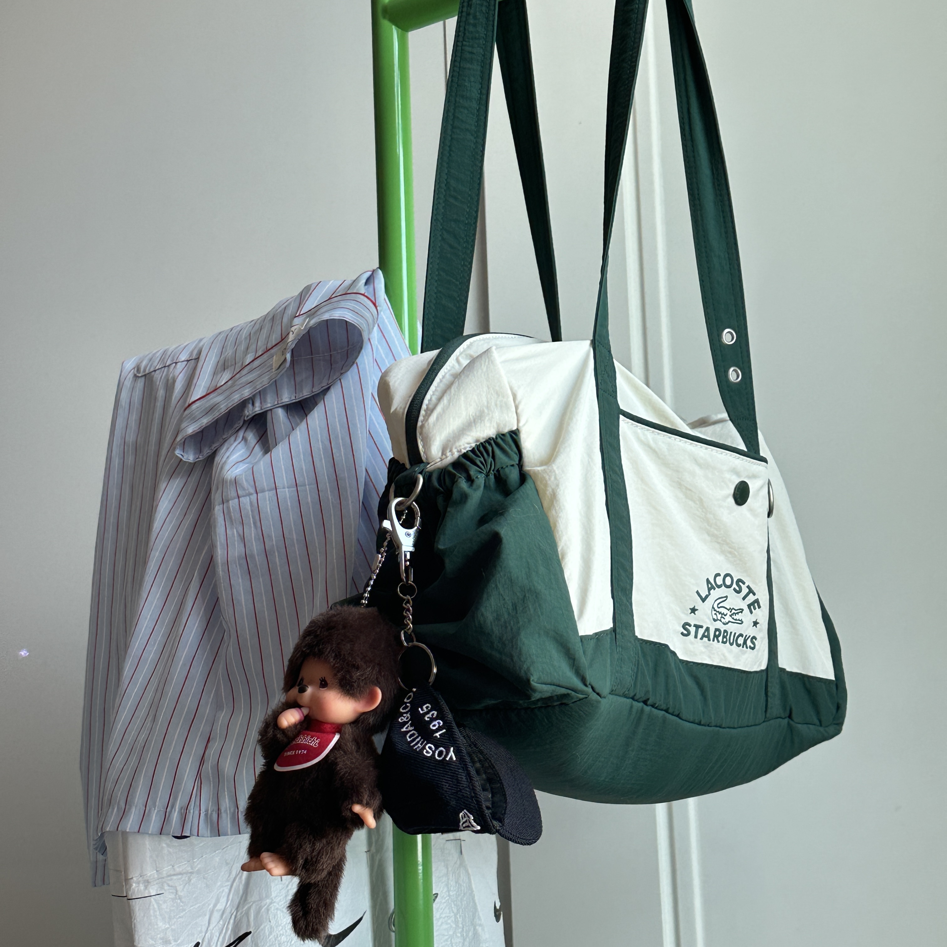Starbucks x Lacoste Multiple Bag Green, Monchhichi SS Boy Key Chain Brown 착용 스타일