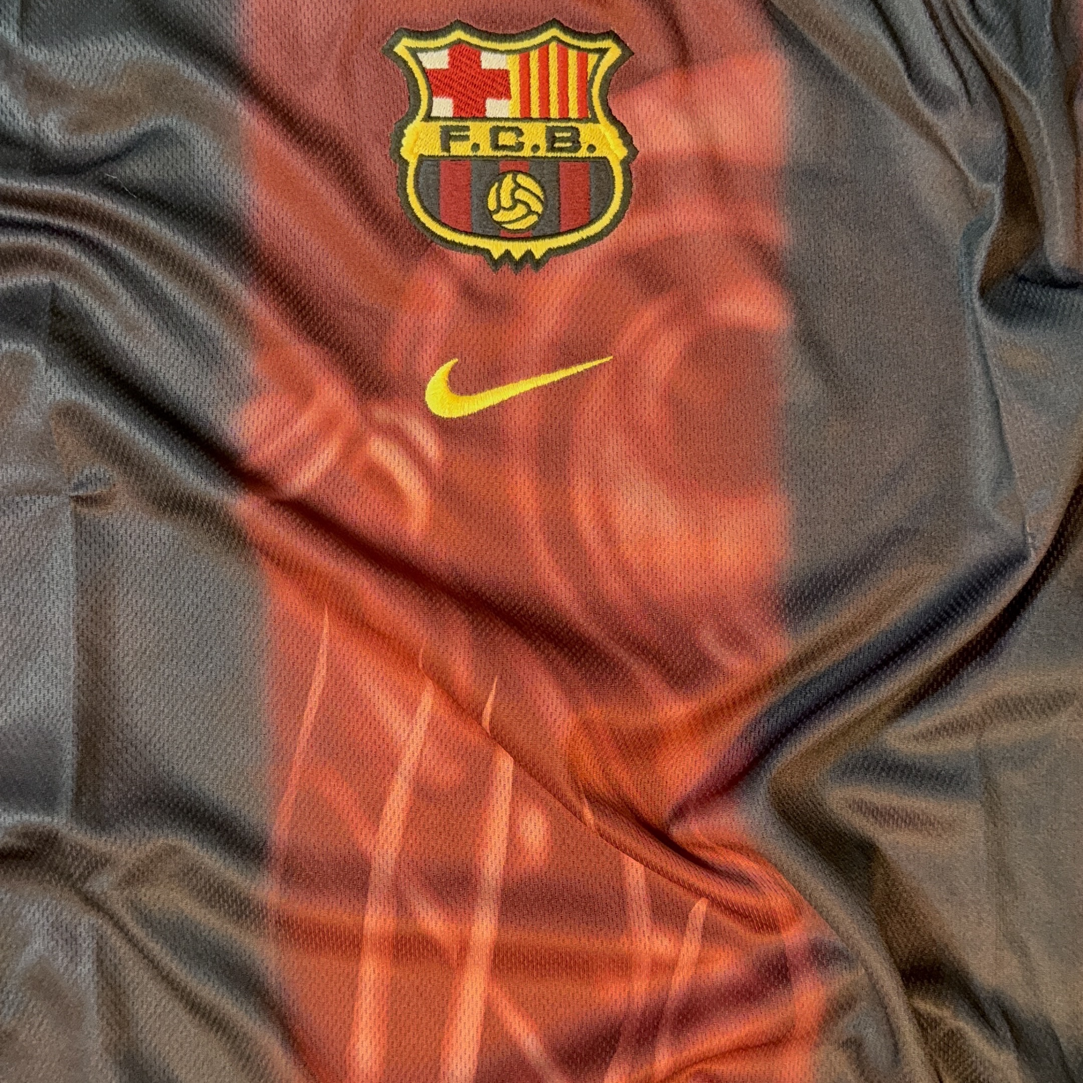 Nike FC Barcelona x Travis Scott Retro 2000/01 Home Skeleton Jersey Multicolor (Non Marking Ver.) 착용 스타일 - 1