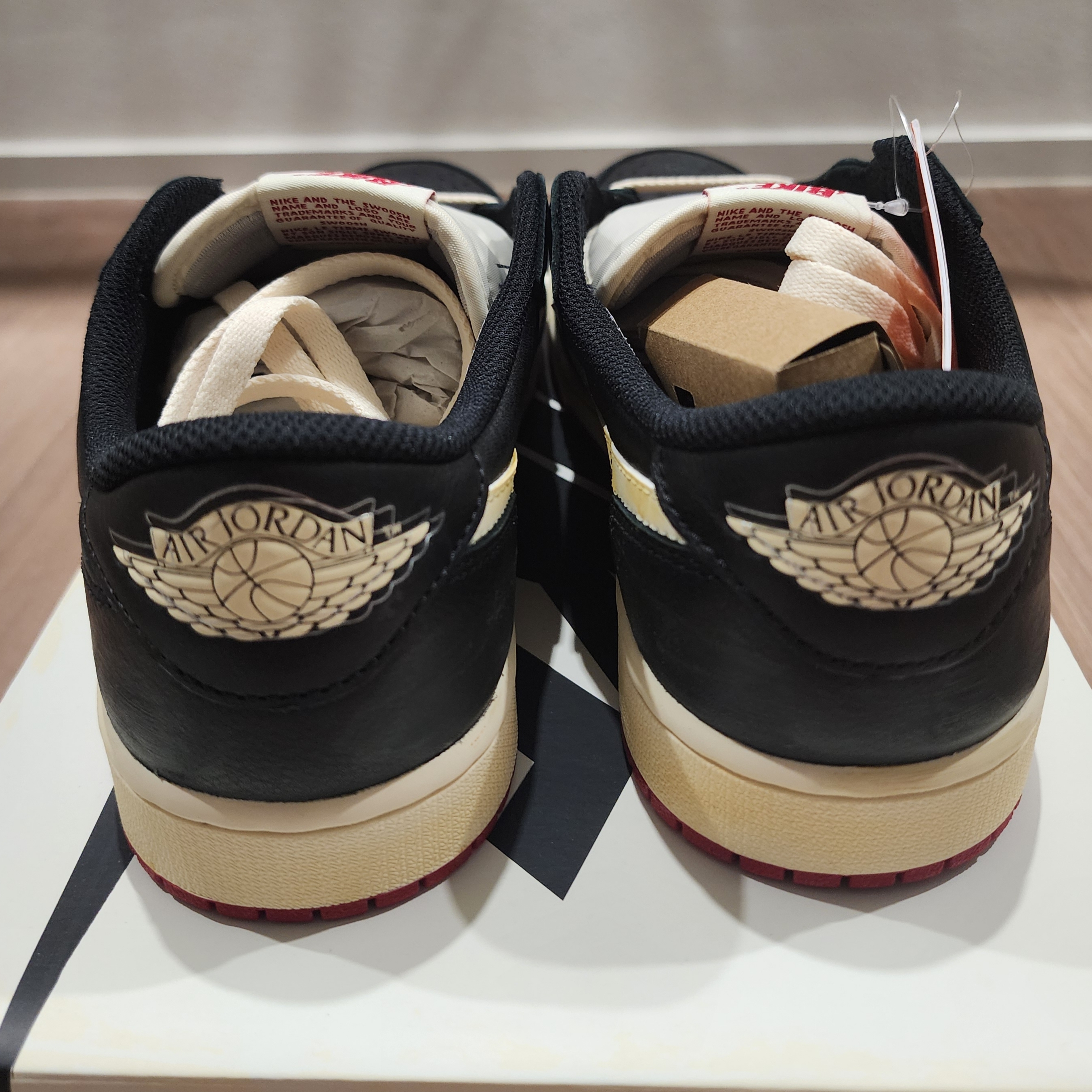 Jordan 1 x Nigel Sylvester Retro Low OG Better With Time 착용 스타일 - 3