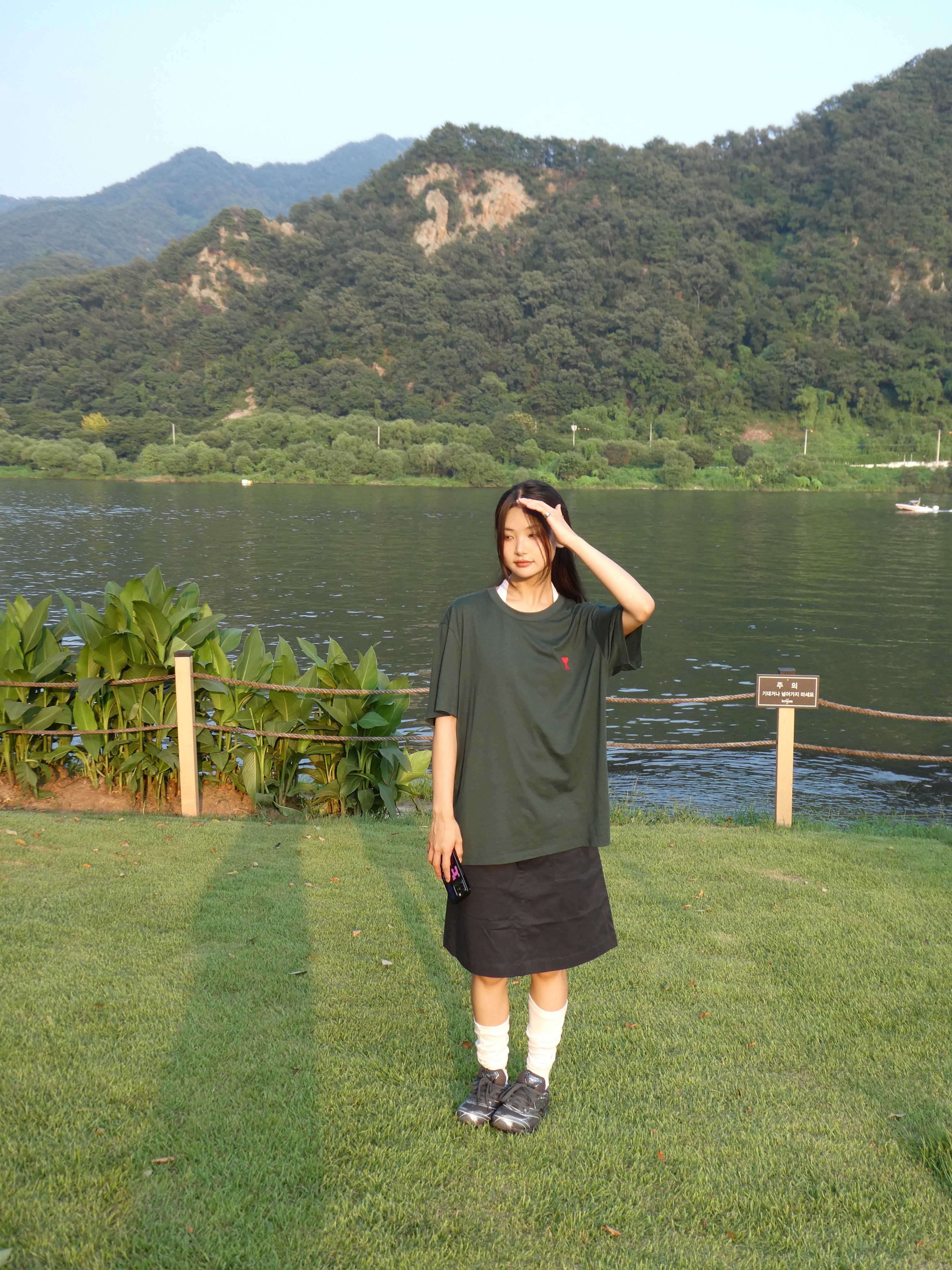 AMI de Coeur T-Shirt Evergreen 착용 스타일 - 2