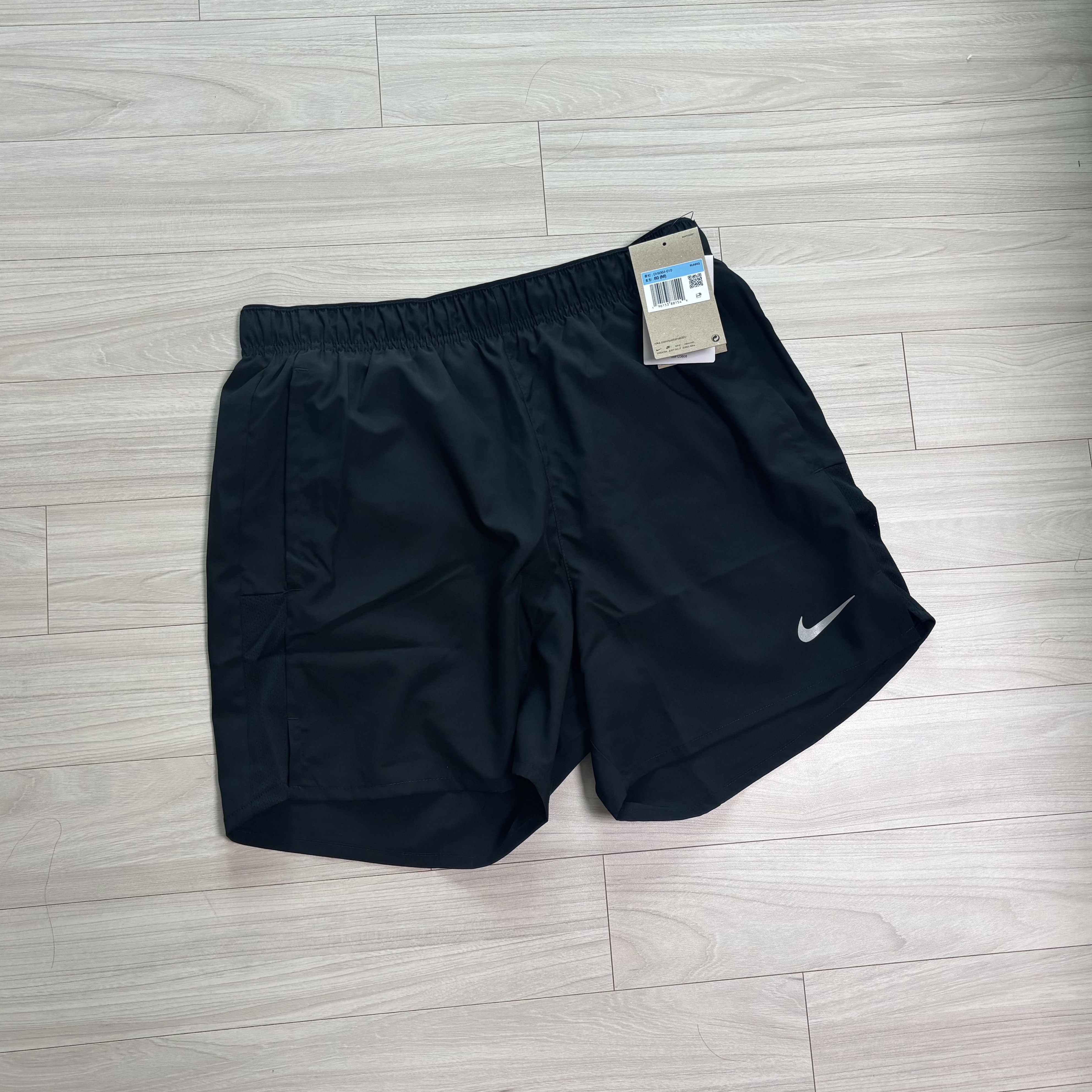 Nike Dri-Fit Challenger 5 Inch Brief Lined Versatile Shorts Black - Asia 착용 스타일