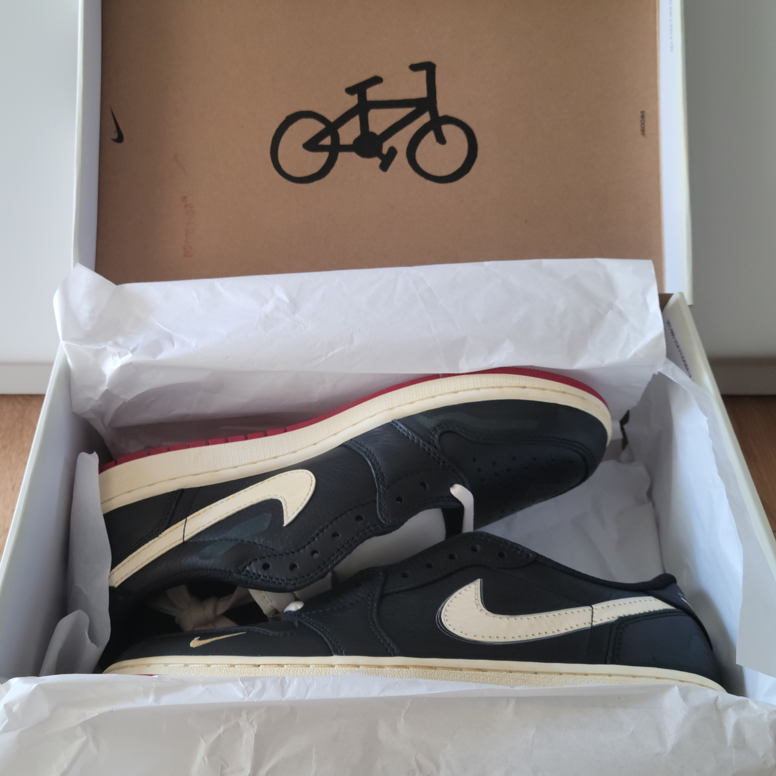 Jordan 1 x Nigel Sylvester Retro Low OG Better With Time 착용 스타일 - 2