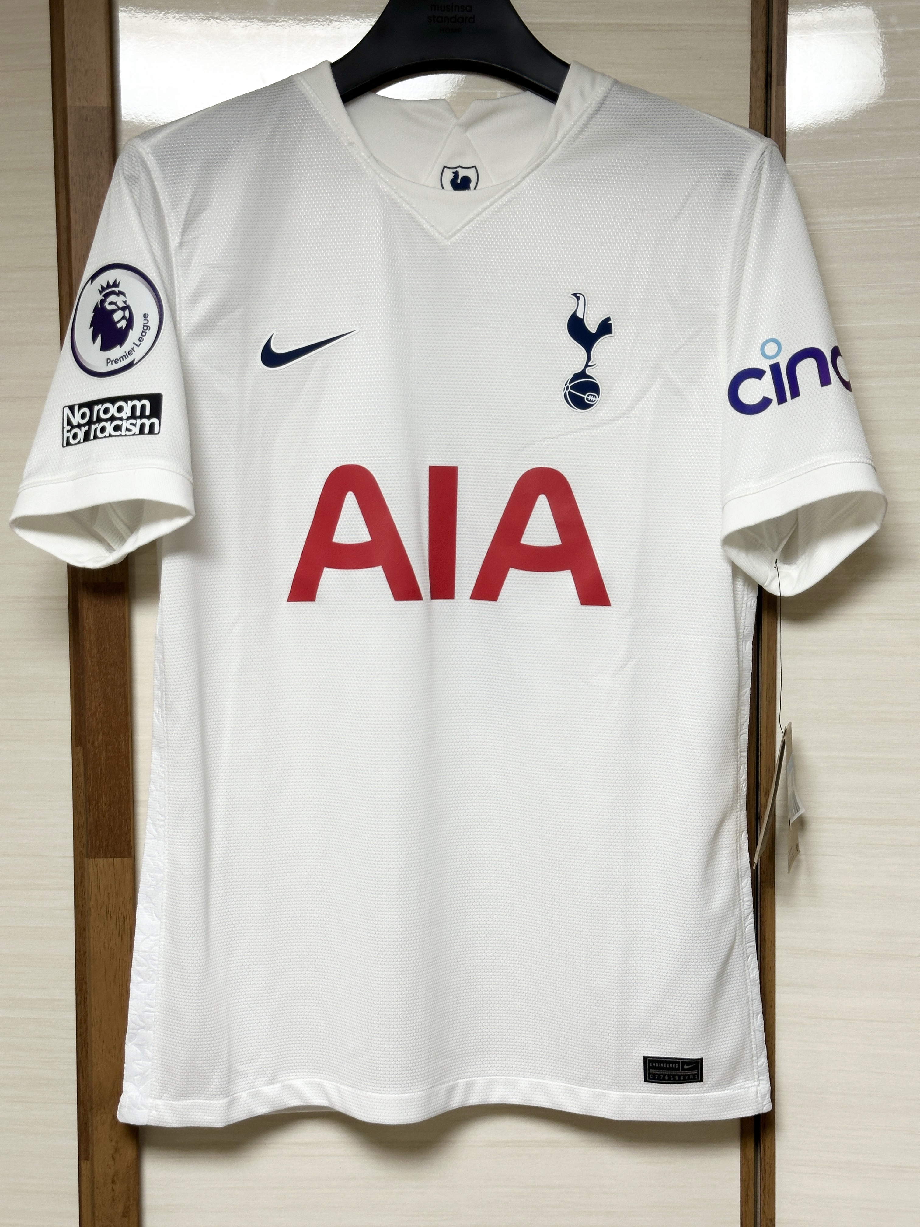 Nike Tottenham Hotspur 2021/22 Dri-Fit Stadium Home Jersey White (Non Marking Ver.), Nike Tottenham Hotspur 2021/22 Dri-Fit ADV Match Home Jersey White (Non Marking Ver.) 착용 스타일 - 1