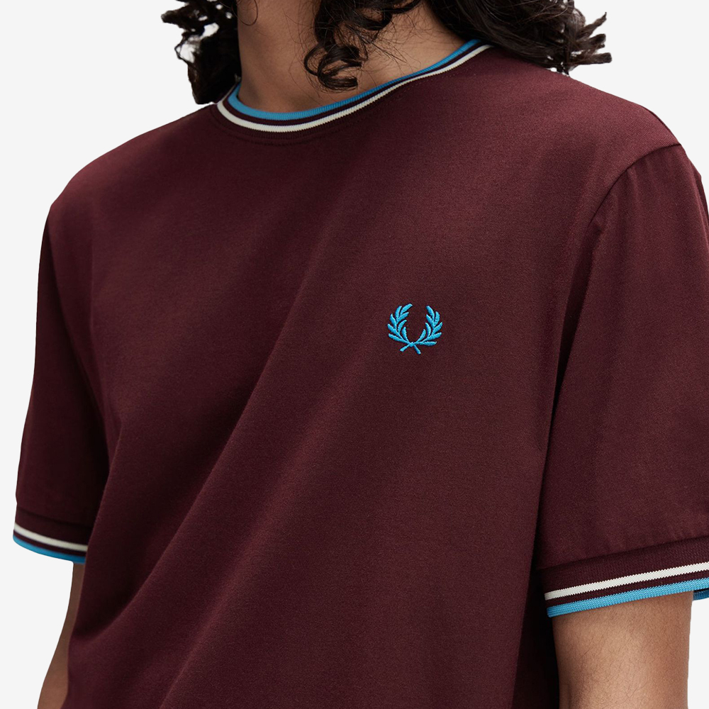 프레드페리 트윈 팁 티셔츠 옥스 블러드 에크루 코트블루(Fred Perry Twin Tipped T-Shirt Oxblood Ecru Court Blue) - 4