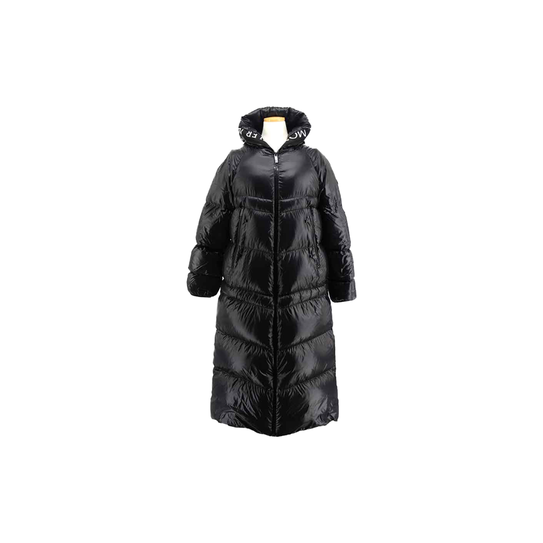 ITHIBCQKU76E Moncler Chanon Long Down Jacket