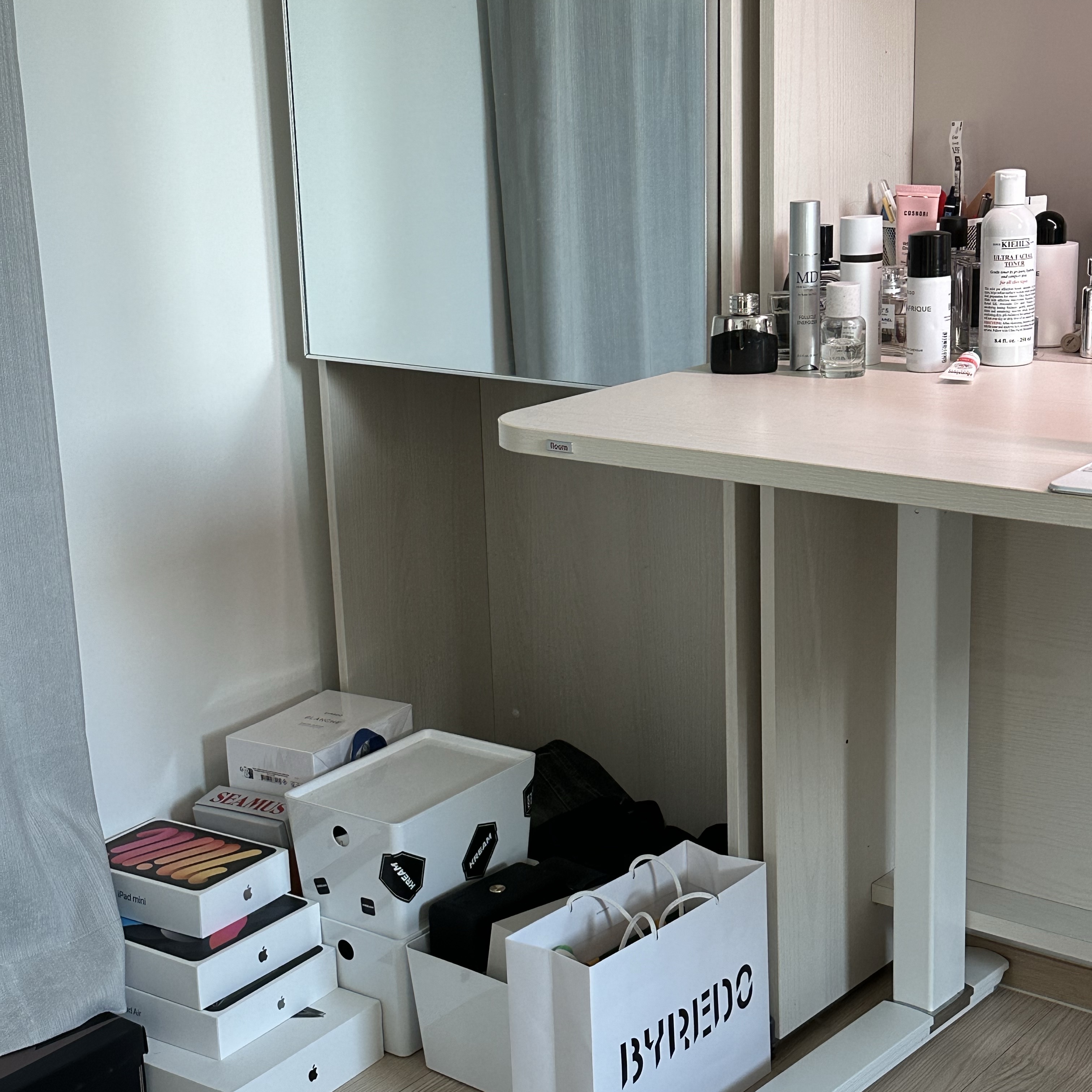 Byredo Blanche Eau De Parfum 250ml, Nike Air Force 1 '07 Low White 착용 스타일 - 5