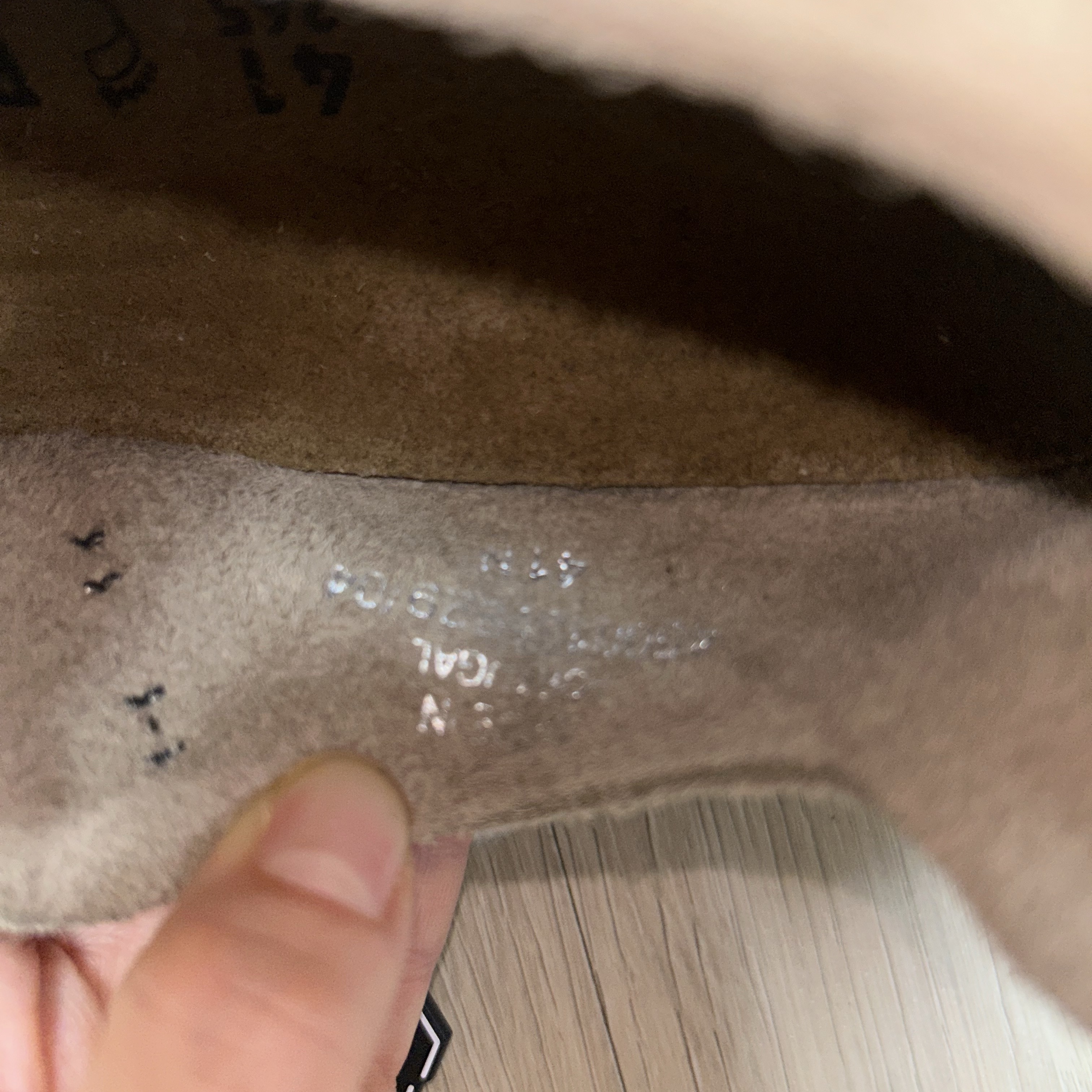 Birkenstock London BS Suede Leather Taupe - Regular 착용 스타일 - 2