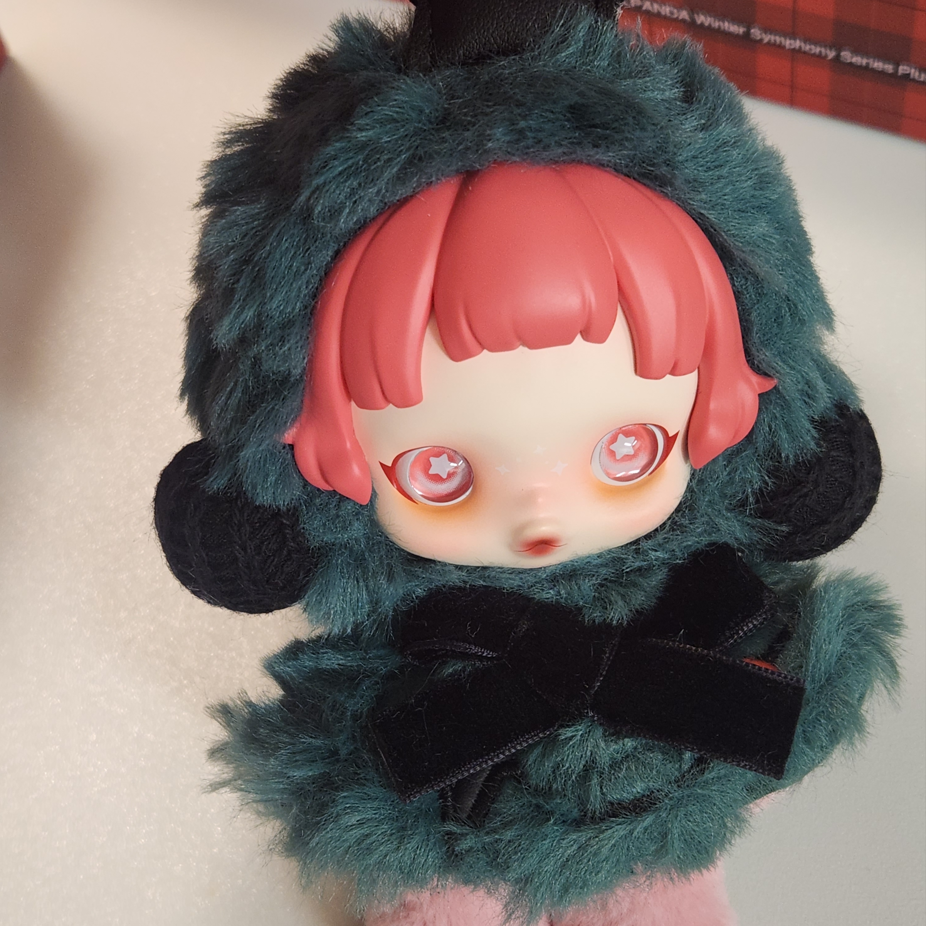 Pop Mart Skullpanda Winter Symphony Series Keyring Rock On (Opened Case) 착용 스타일 - 3