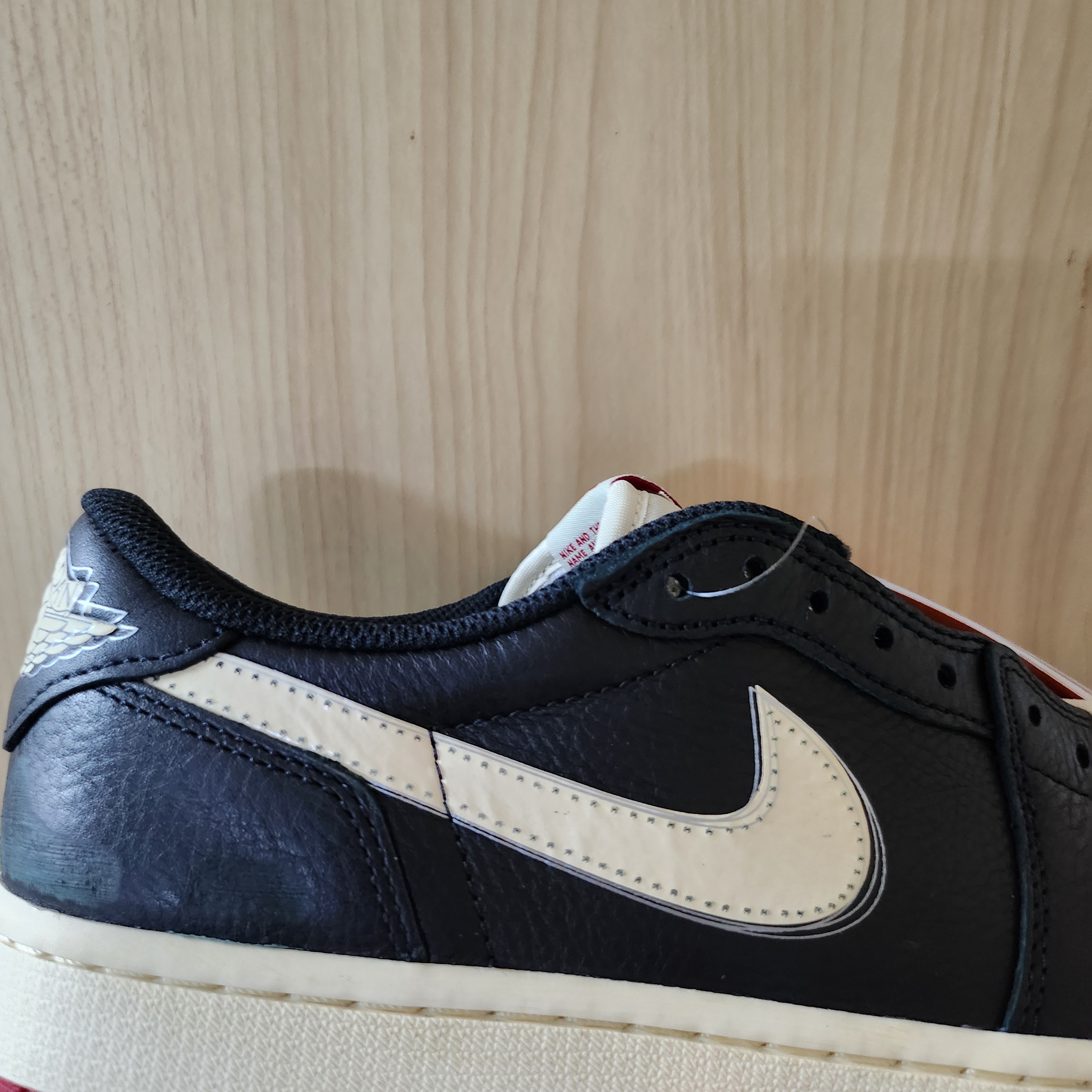 Jordan 1 x Nigel Sylvester Retro Low OG Better With Time 착용 스타일 - 5